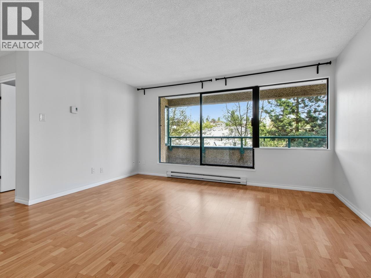 704 1026 Queens Avenue Property Photo 7