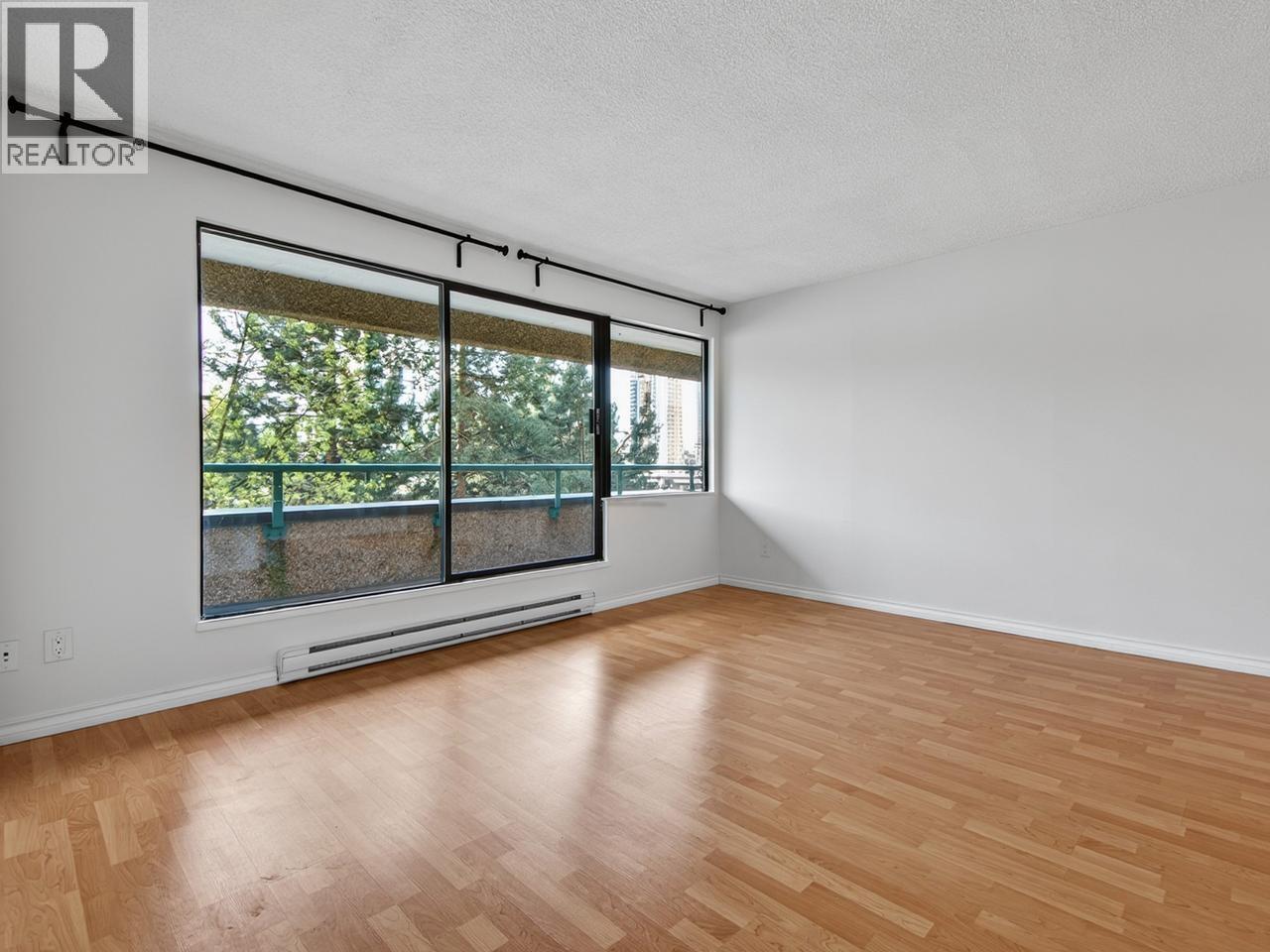 704 1026 Queens Avenue Property Photo 8
