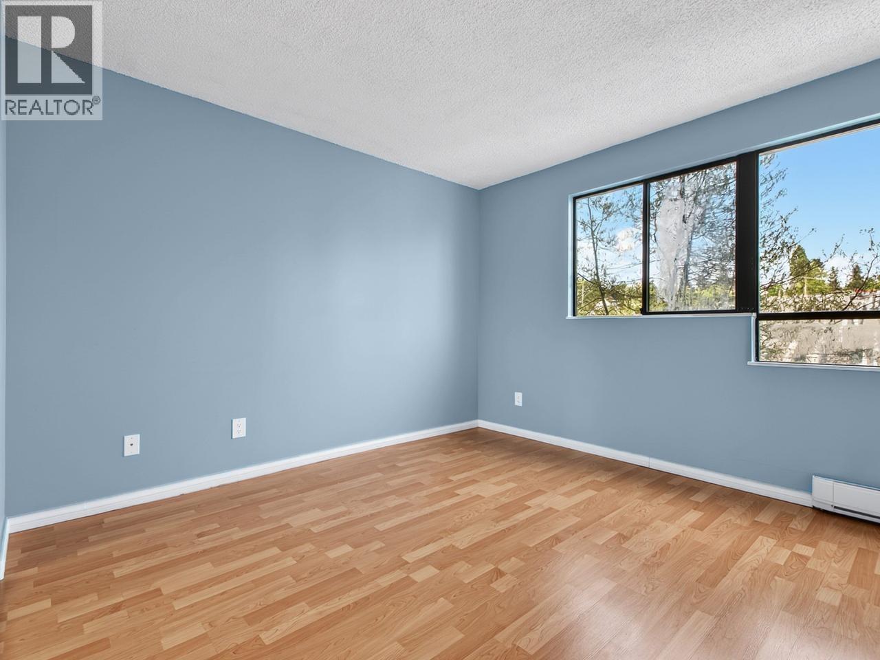 704 1026 Queens Avenue Property Photo 17