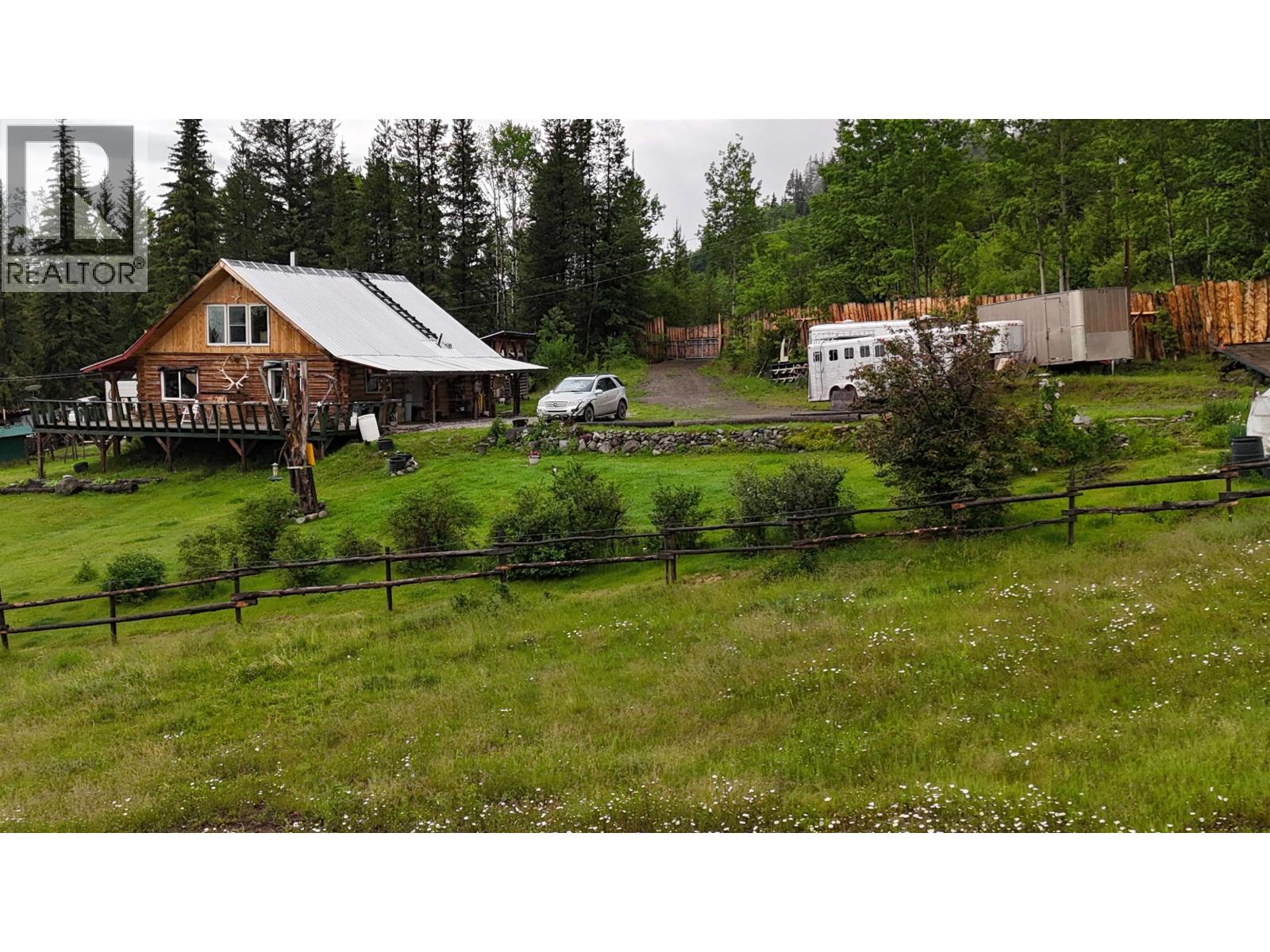 10260 Nazko Road Property Photo 2