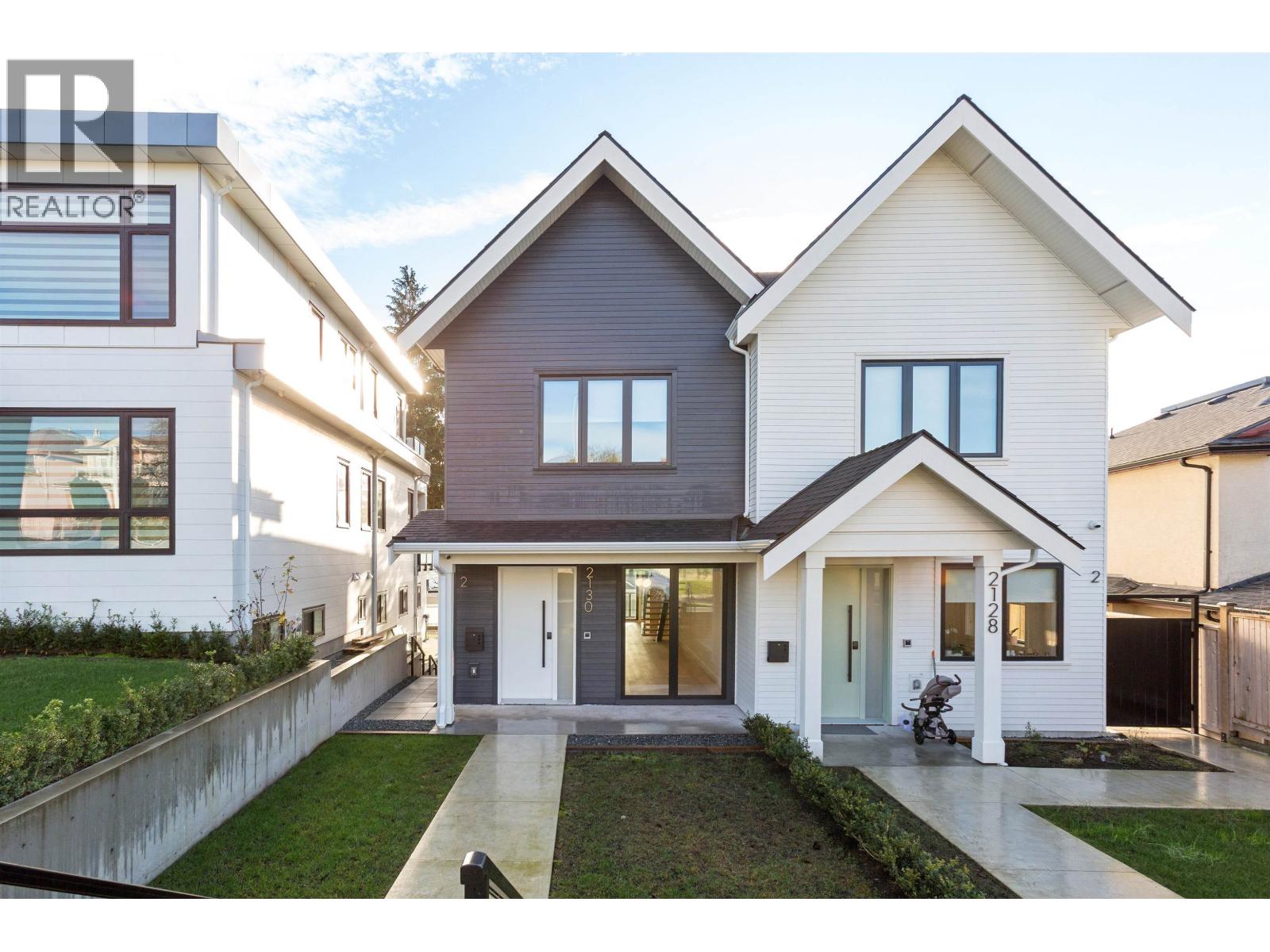 2130 QUALICUM DRIVE