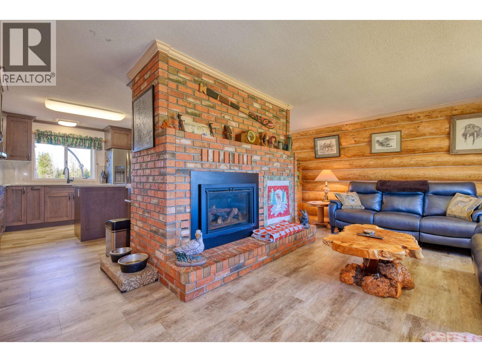 3574 Spokin Lake Road Property Photo 4