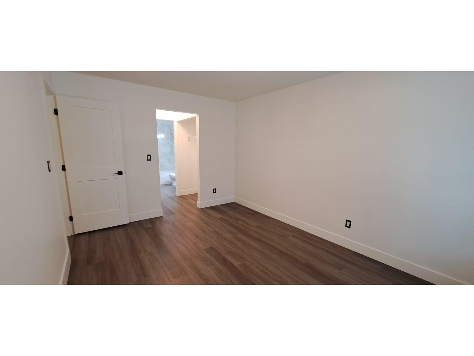 305 32870 George Ferguson Way Property Photo 12