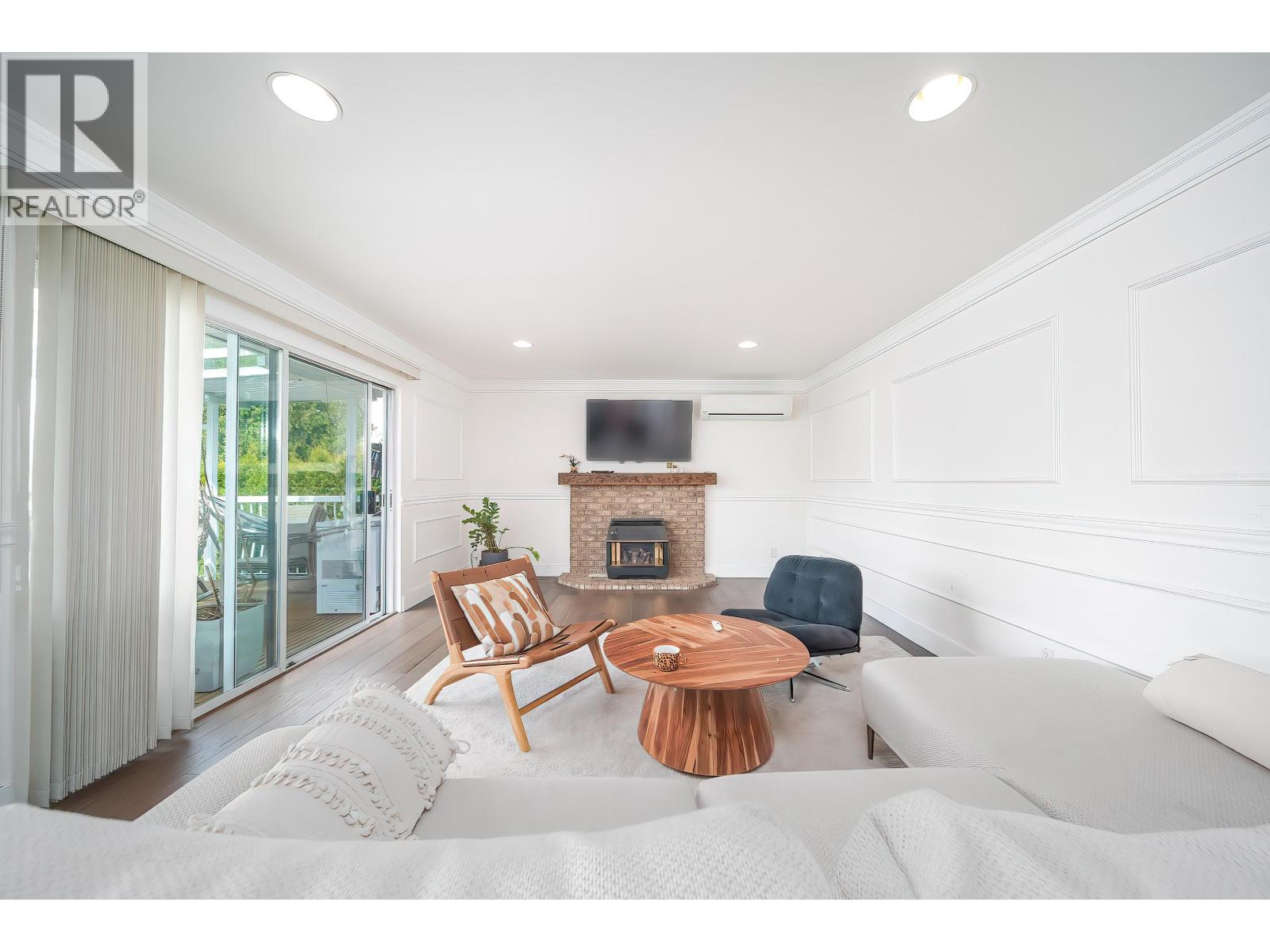 7135 4th Street Property Photo 17