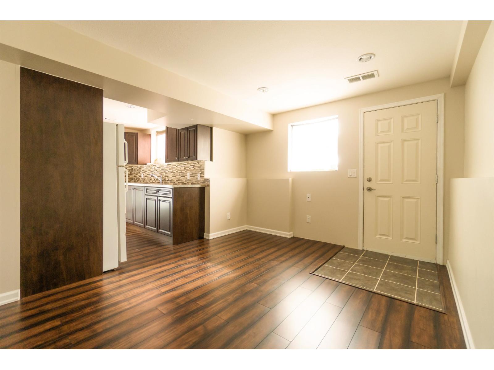 7158 208a Street Property Photo 20