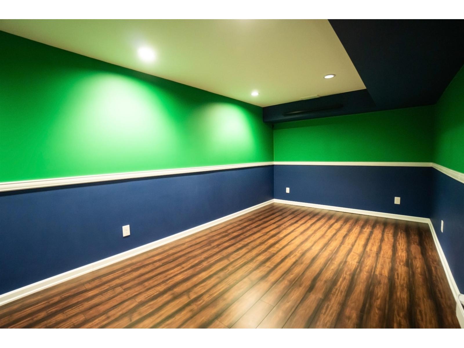 7158 208a Street Property Photo 22