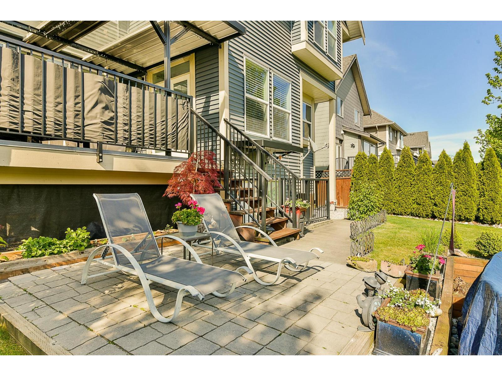 7158 208a Street Property Photo 26