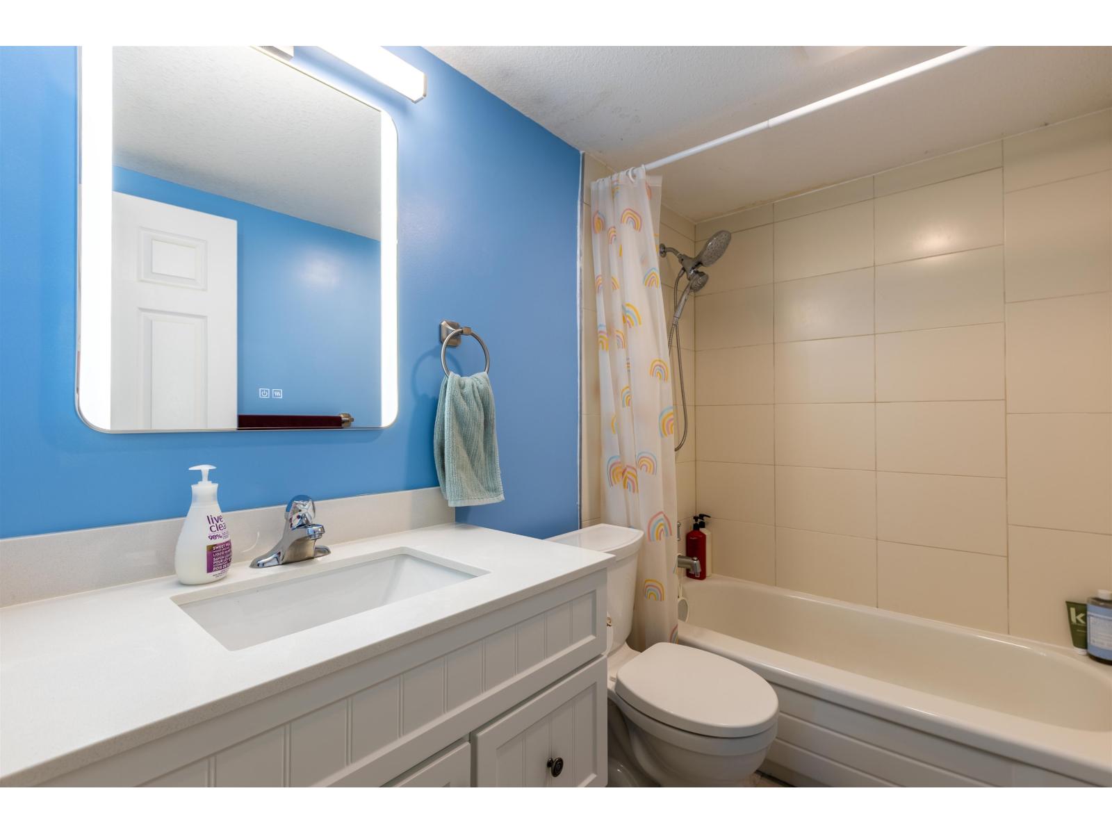 114 2750 Fairlane Street Property Photo 5
