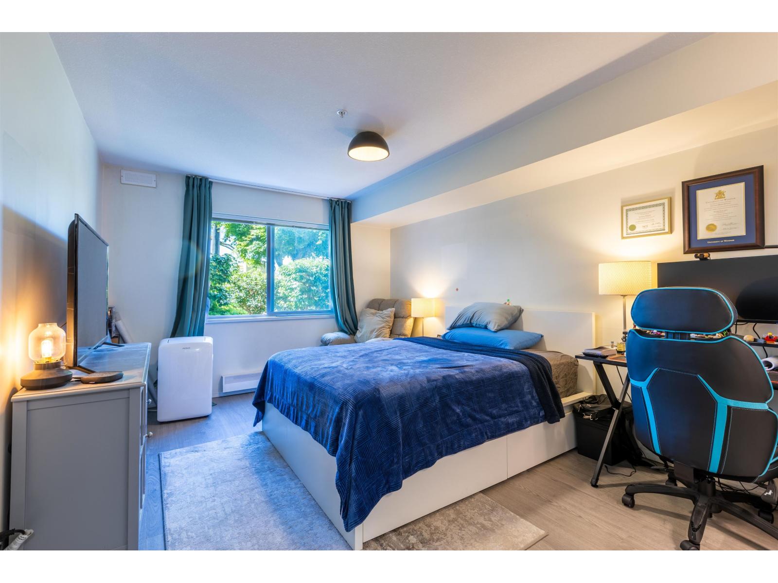 114 2750 Fairlane Street Property Photo 8
