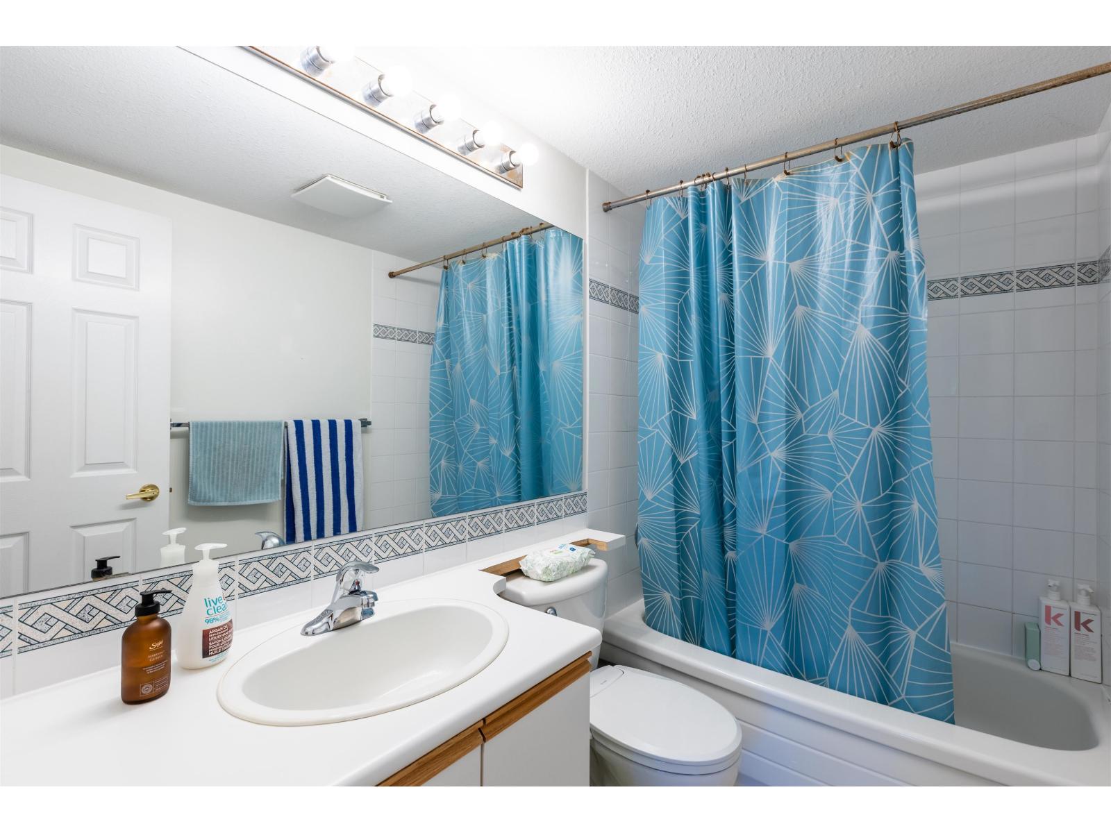 114 2750 Fairlane Street Property Photo 11