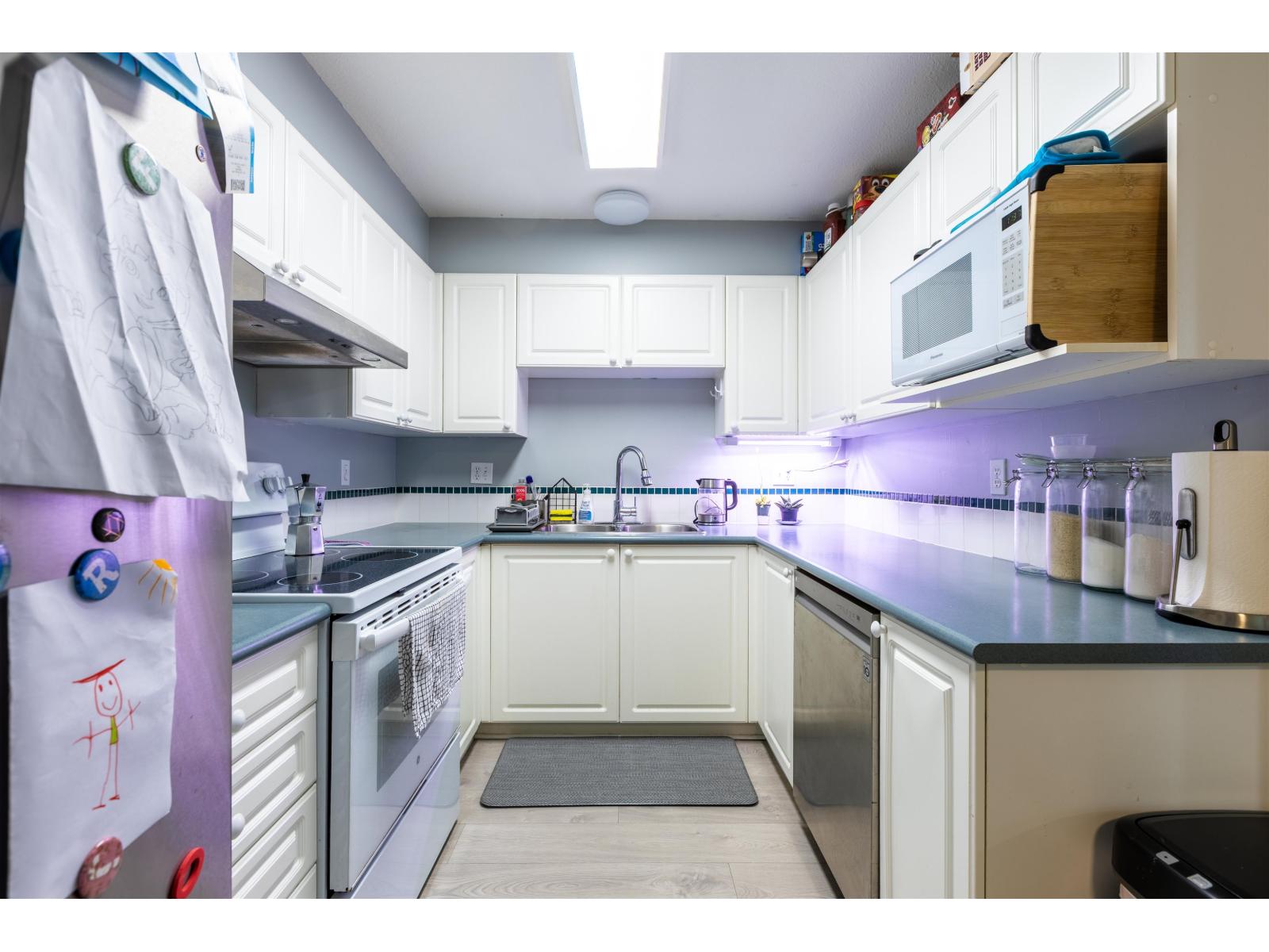 114 2750 Fairlane Street Property Photo 14