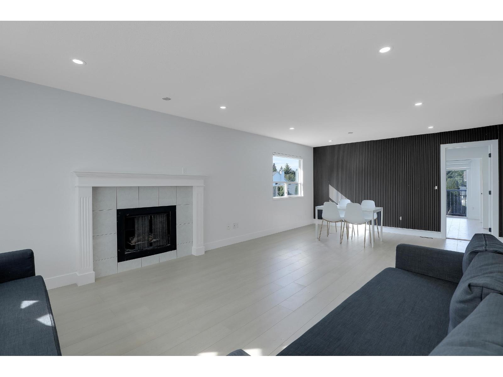 1876 King George Boulevard Property Photo 10