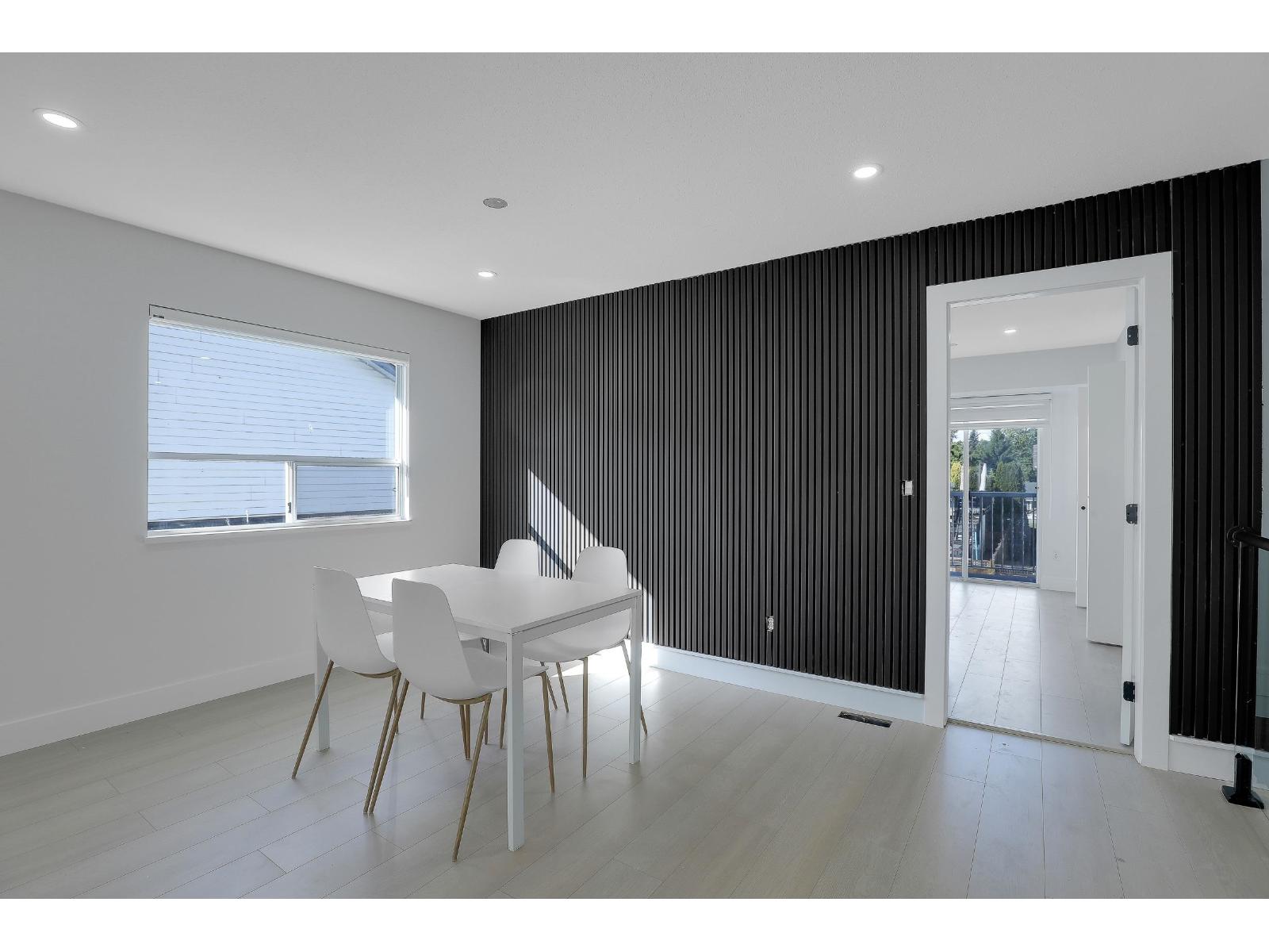 1876 King George Boulevard Property Photo 12