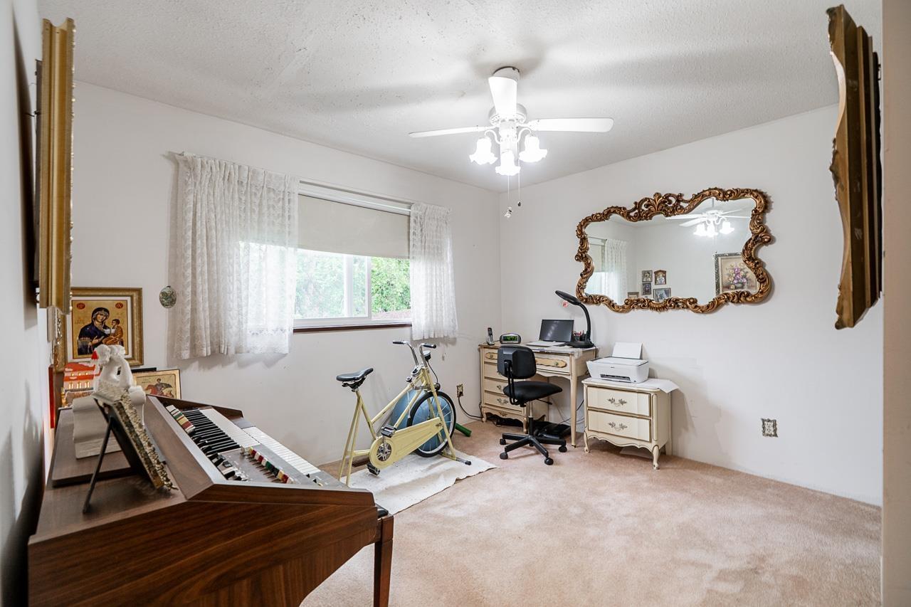 4820 200 Street Property Photo 11