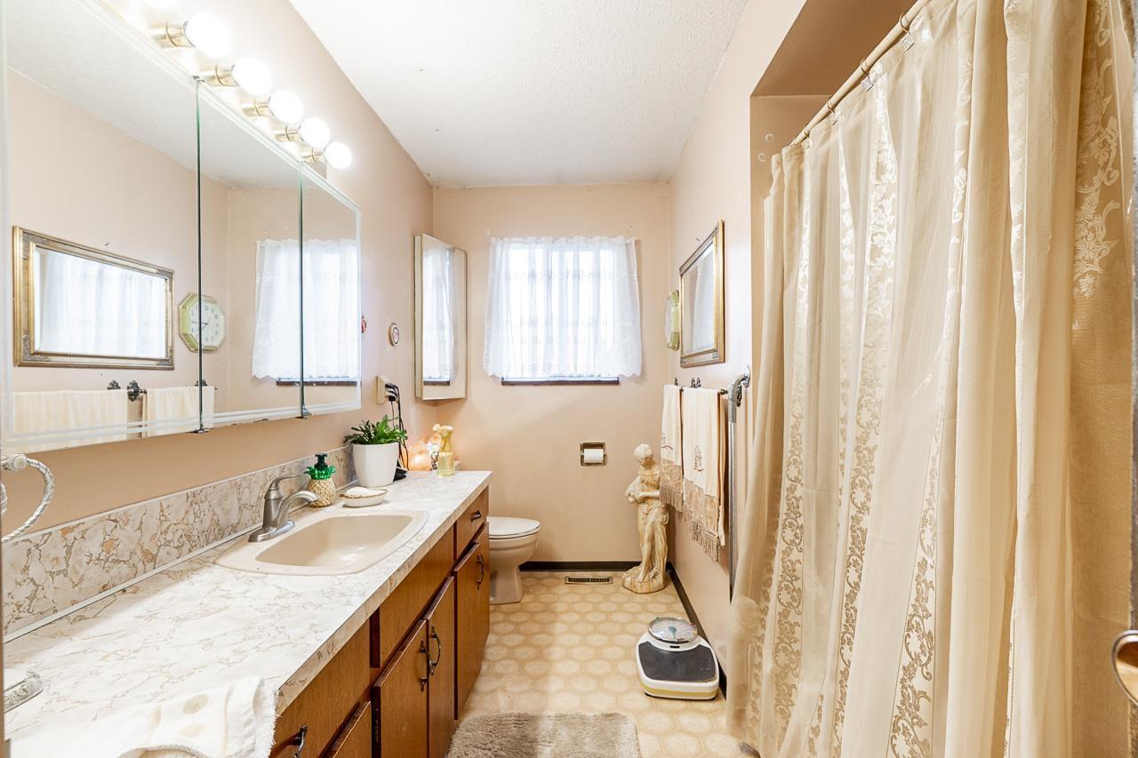 4820 200 Street Property Photo 14