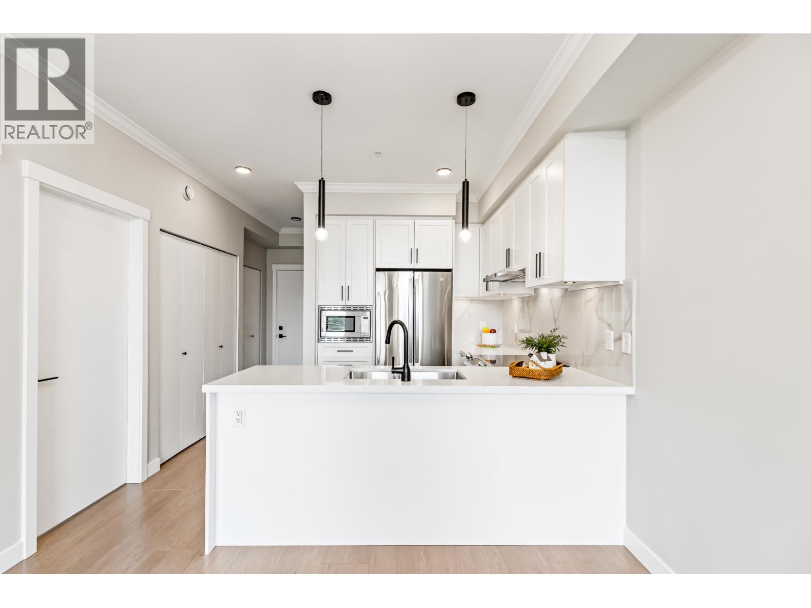 510 12109 223 Street Property Photo 5