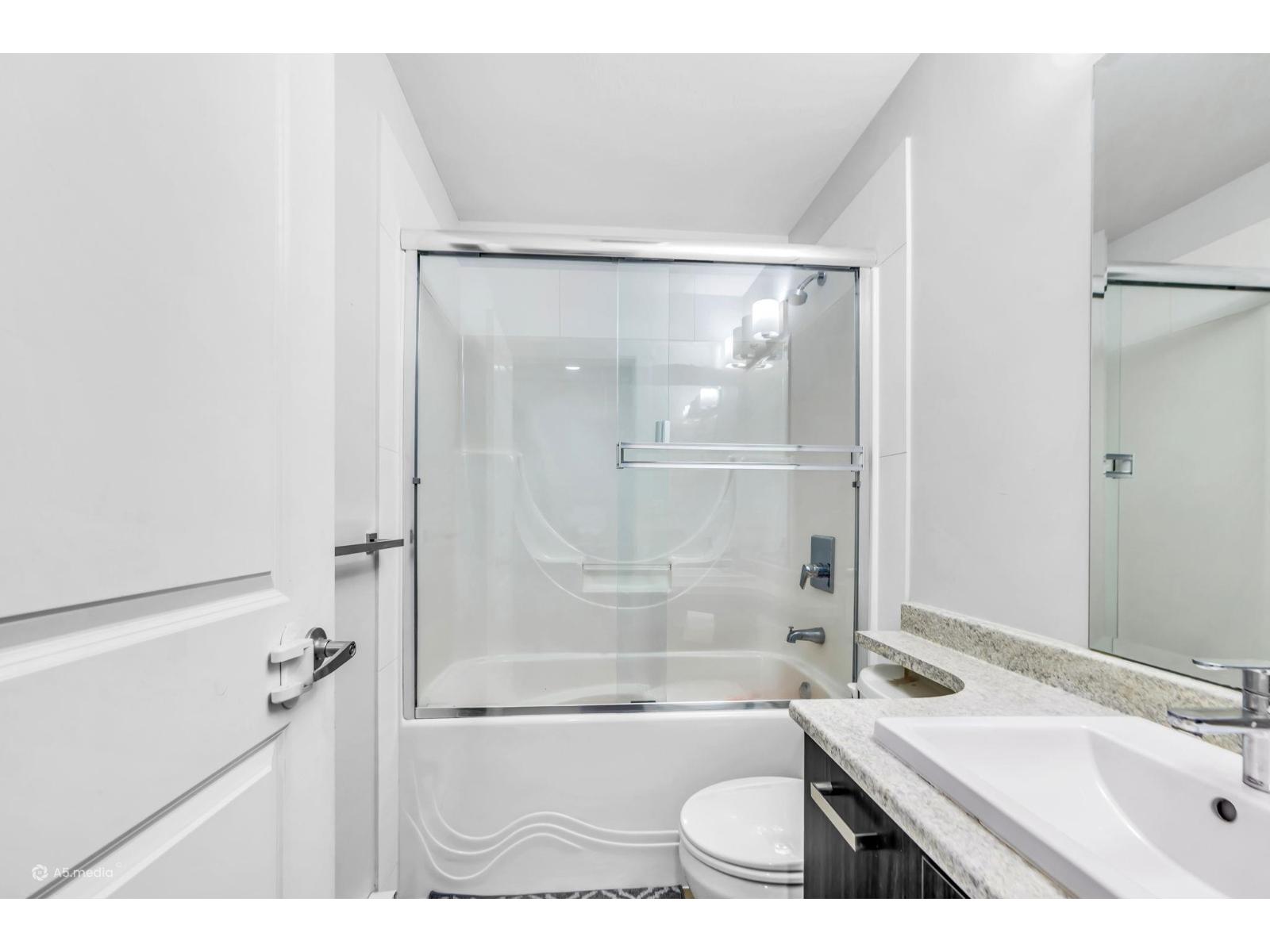 115 5888 144 Street Property Photo 22