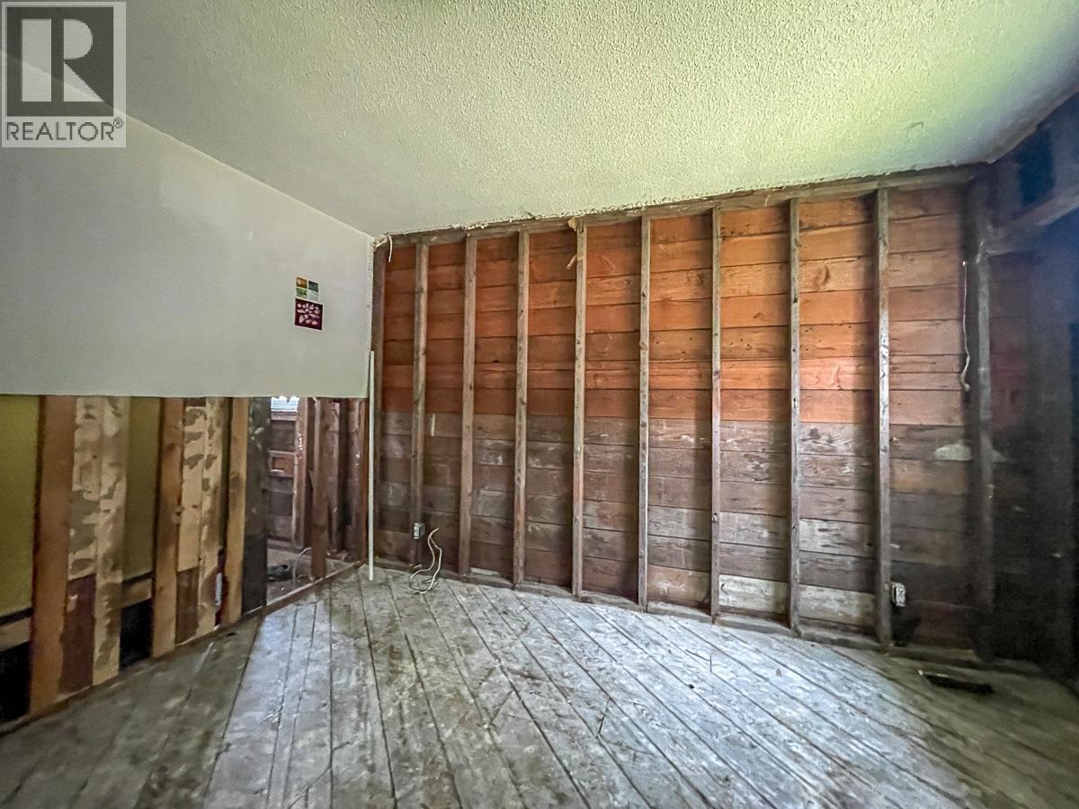 2000 Austin Avenue Property Photo 15