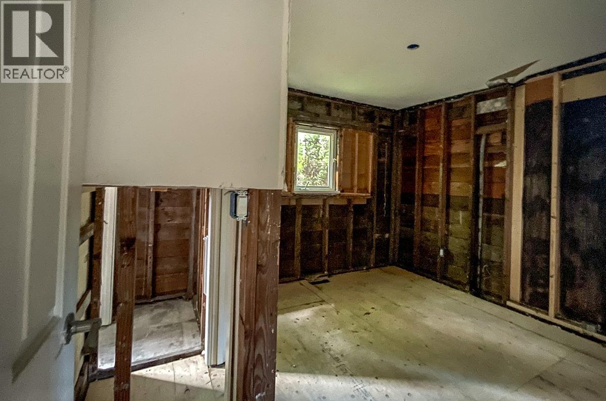 2000 Austin Avenue Property Photo 18