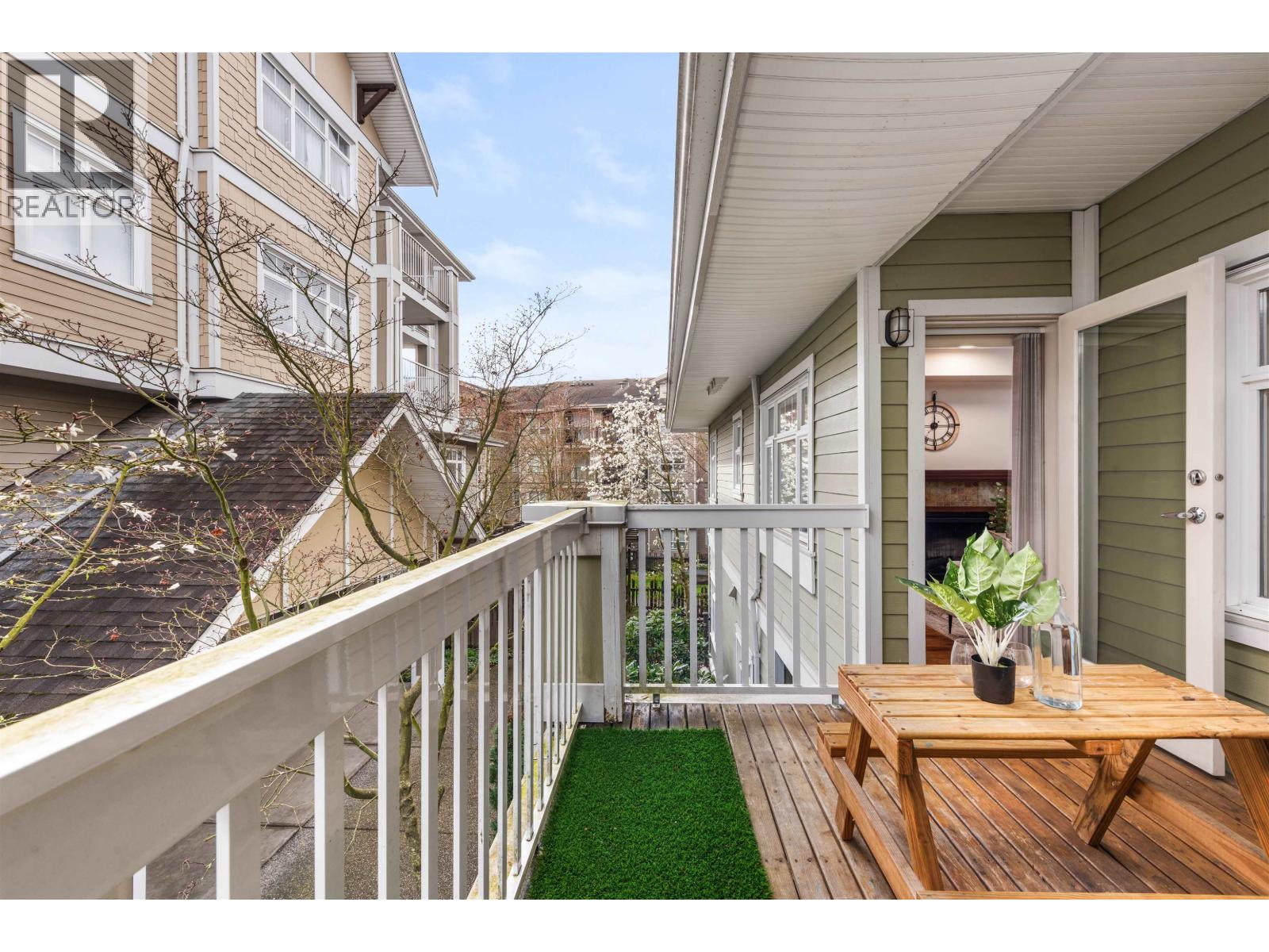 137 7388 Macpherson Avenue Property Photo 10