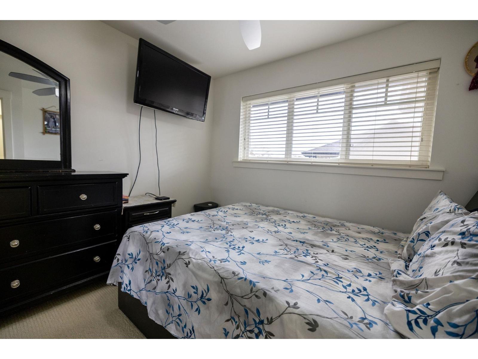 7 6350 142 Street Property Photo 13