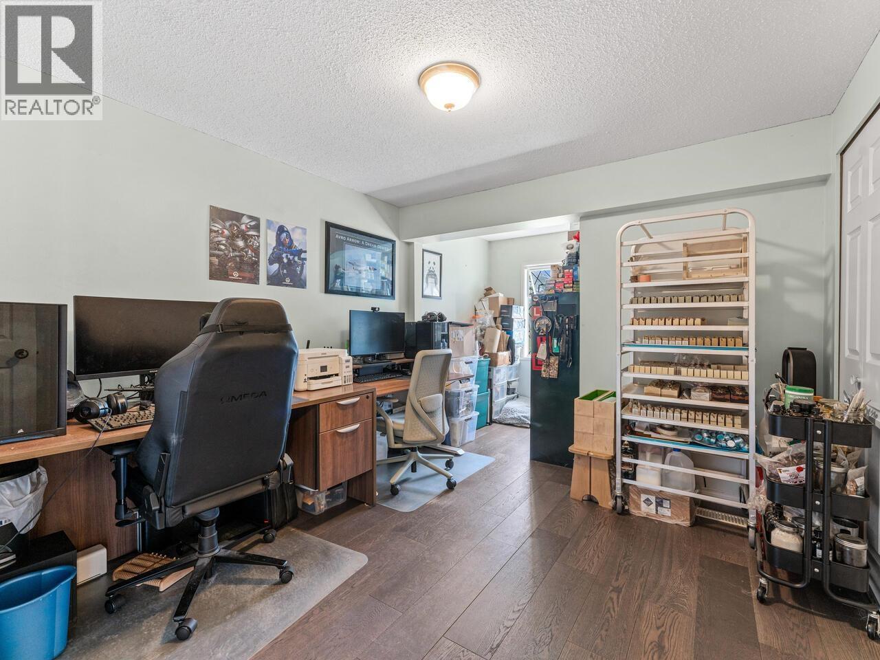 5259 Oak Place Property Photo 11