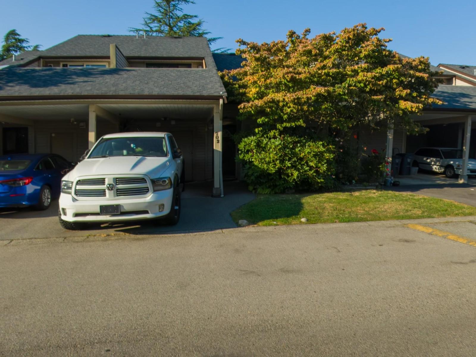 702 9270 122 Street Property Photo 1