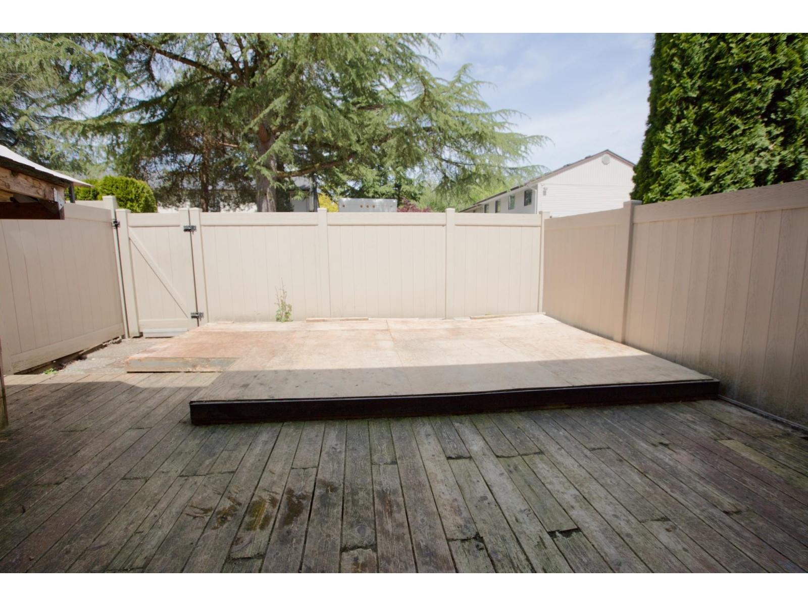 702 9270 122 Street Property Photo 7