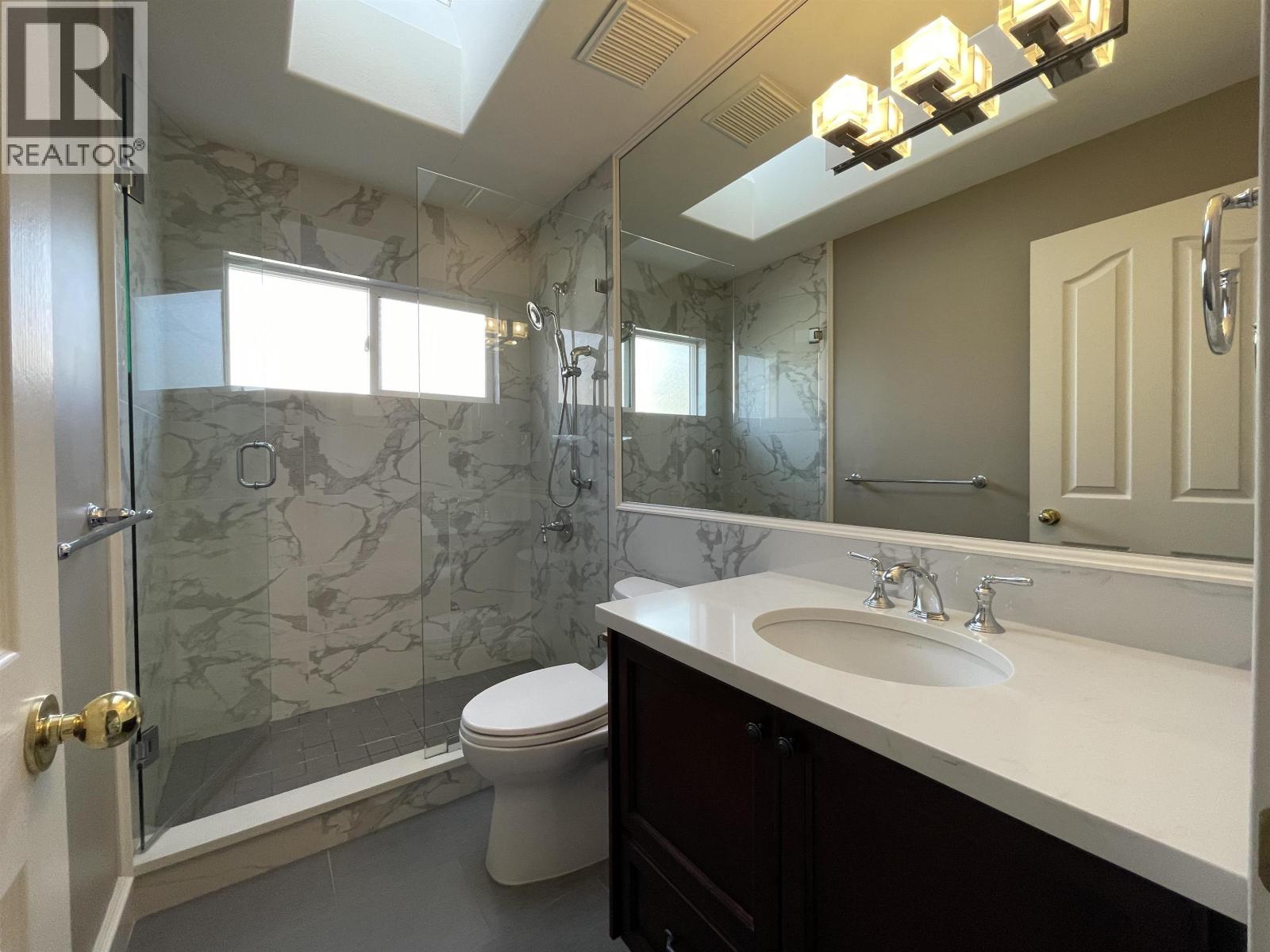 1120 W 58th Avenue Property Photo 25