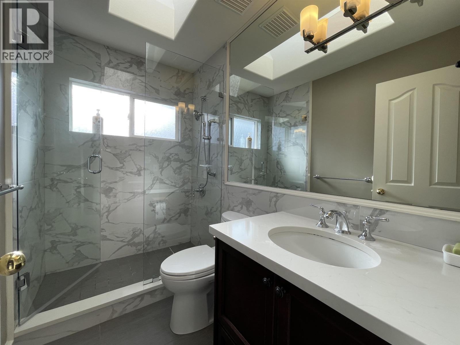 1120 W 58th Avenue Property Photo 27