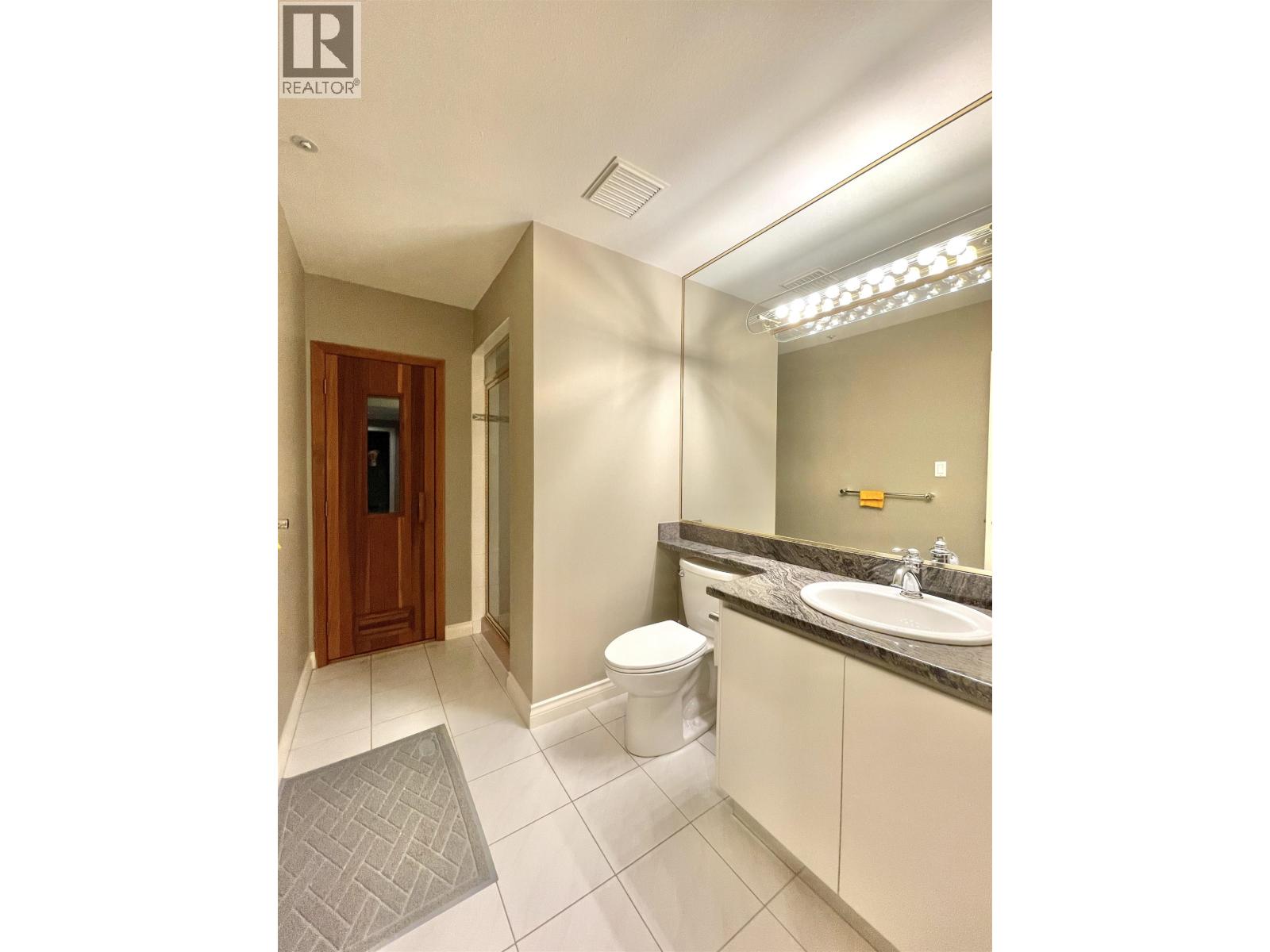 1120 W 58th Avenue Property Photo 29