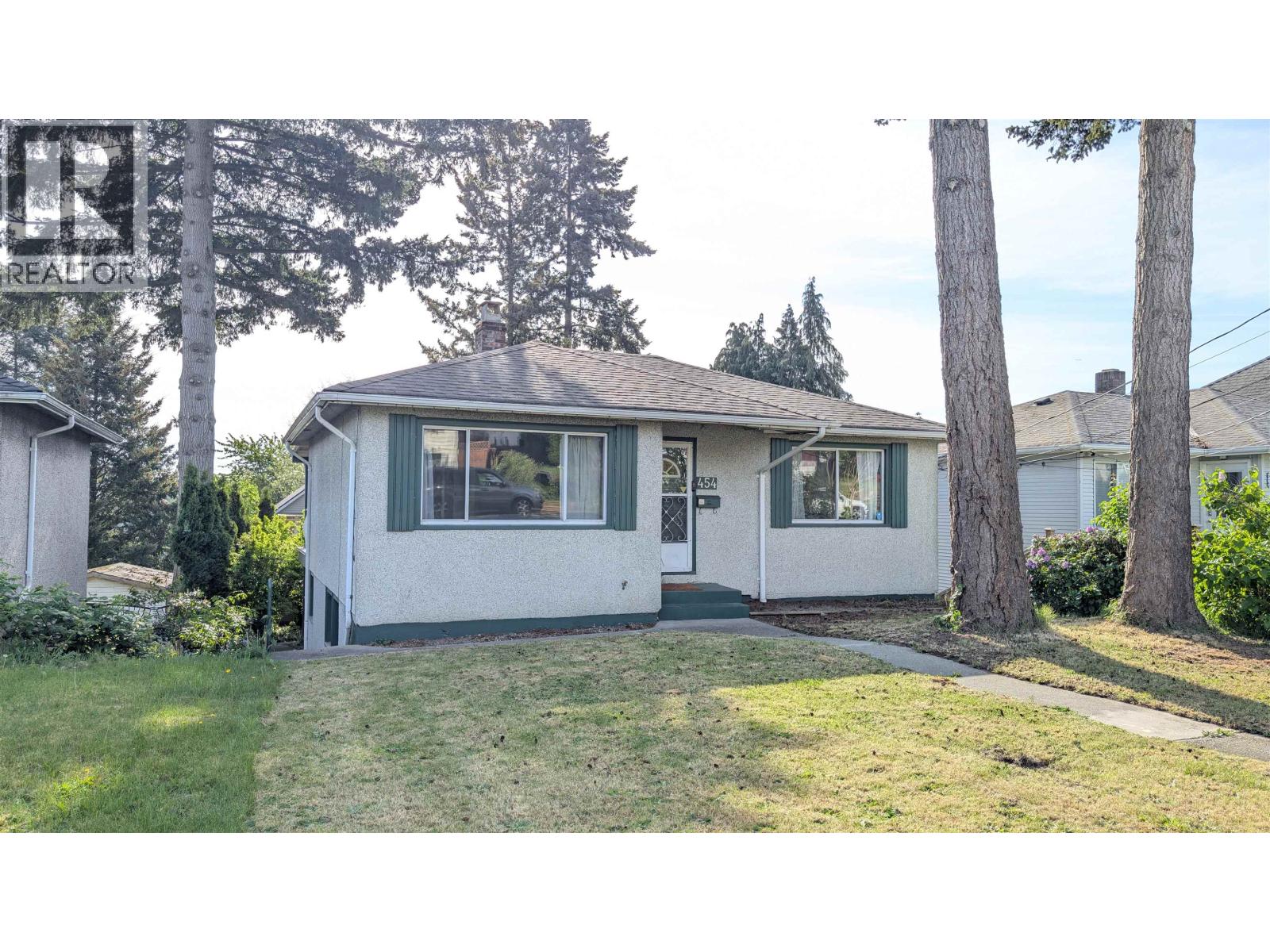 454 Wilson Street Property Photo 1