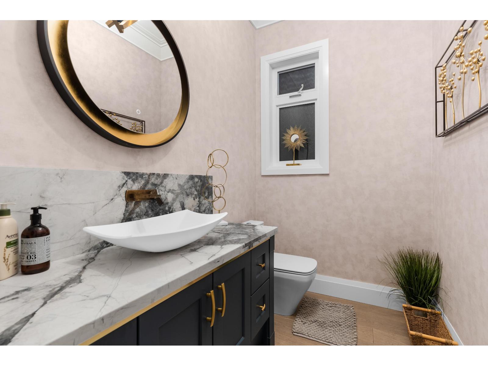 13183 19a Avenue Property Photo 14