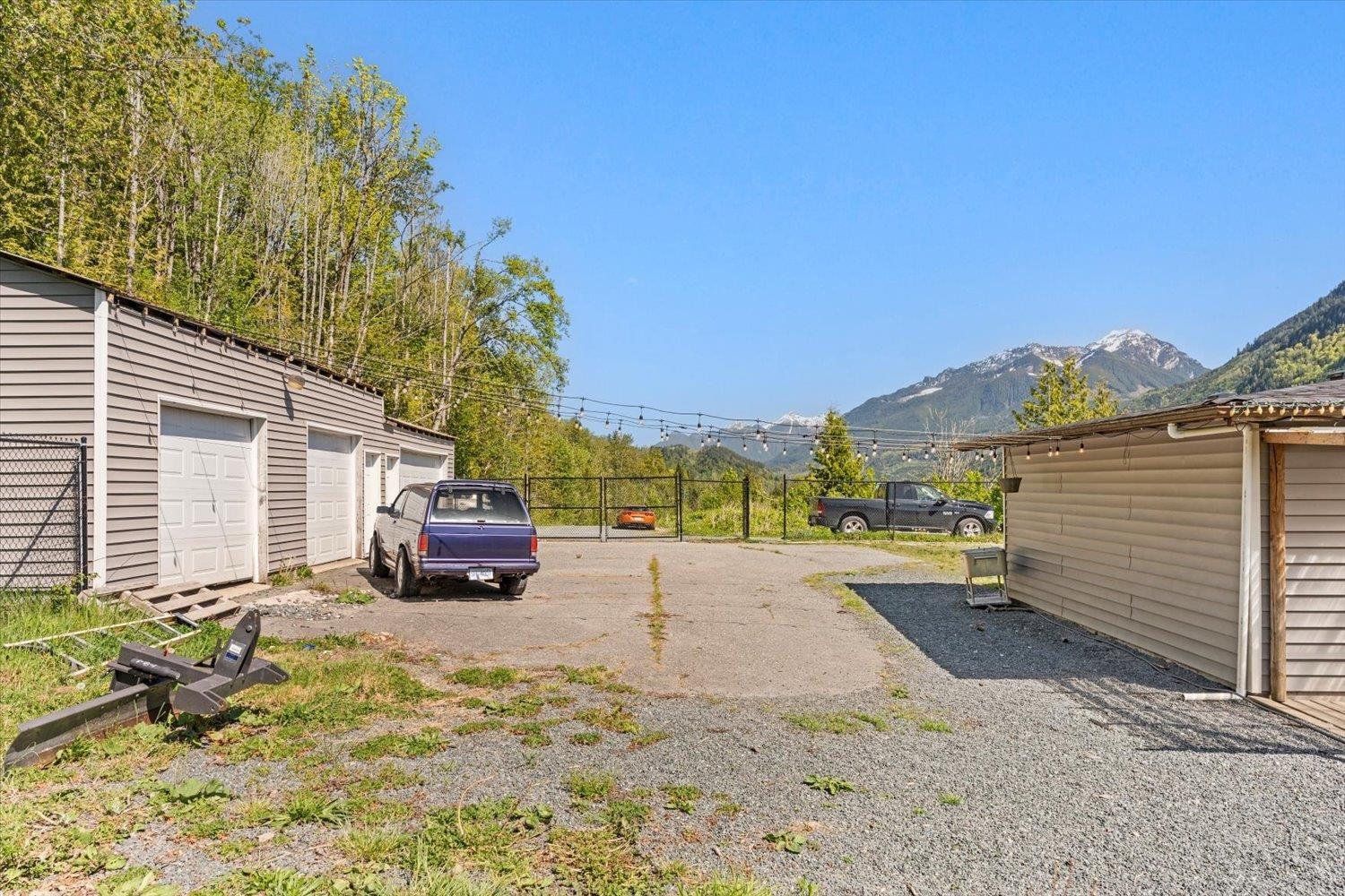4495 Hirschman Road Property Photo 3