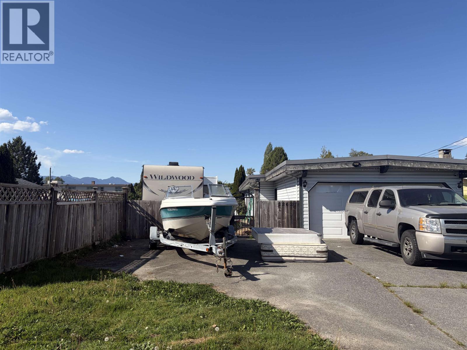 22621 Brown Avenue Property Photo 2