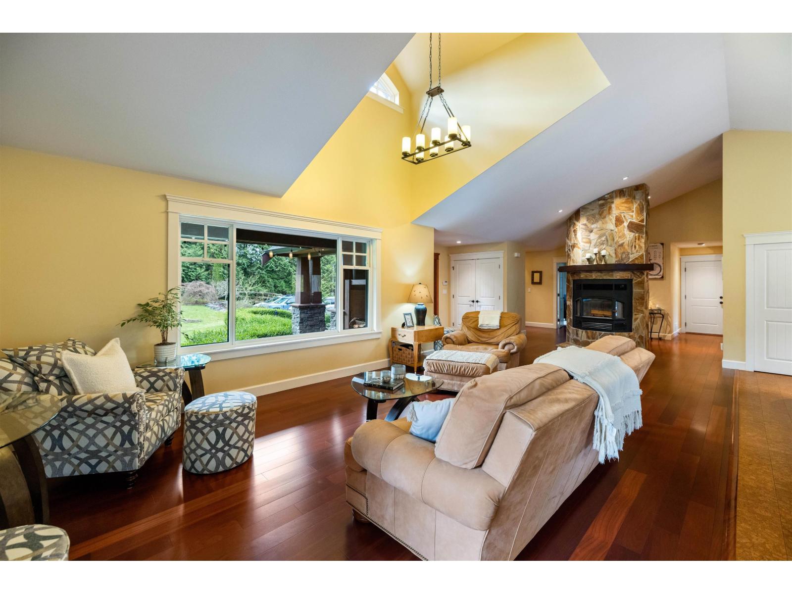 22441 79 Avenue Property Photo 16