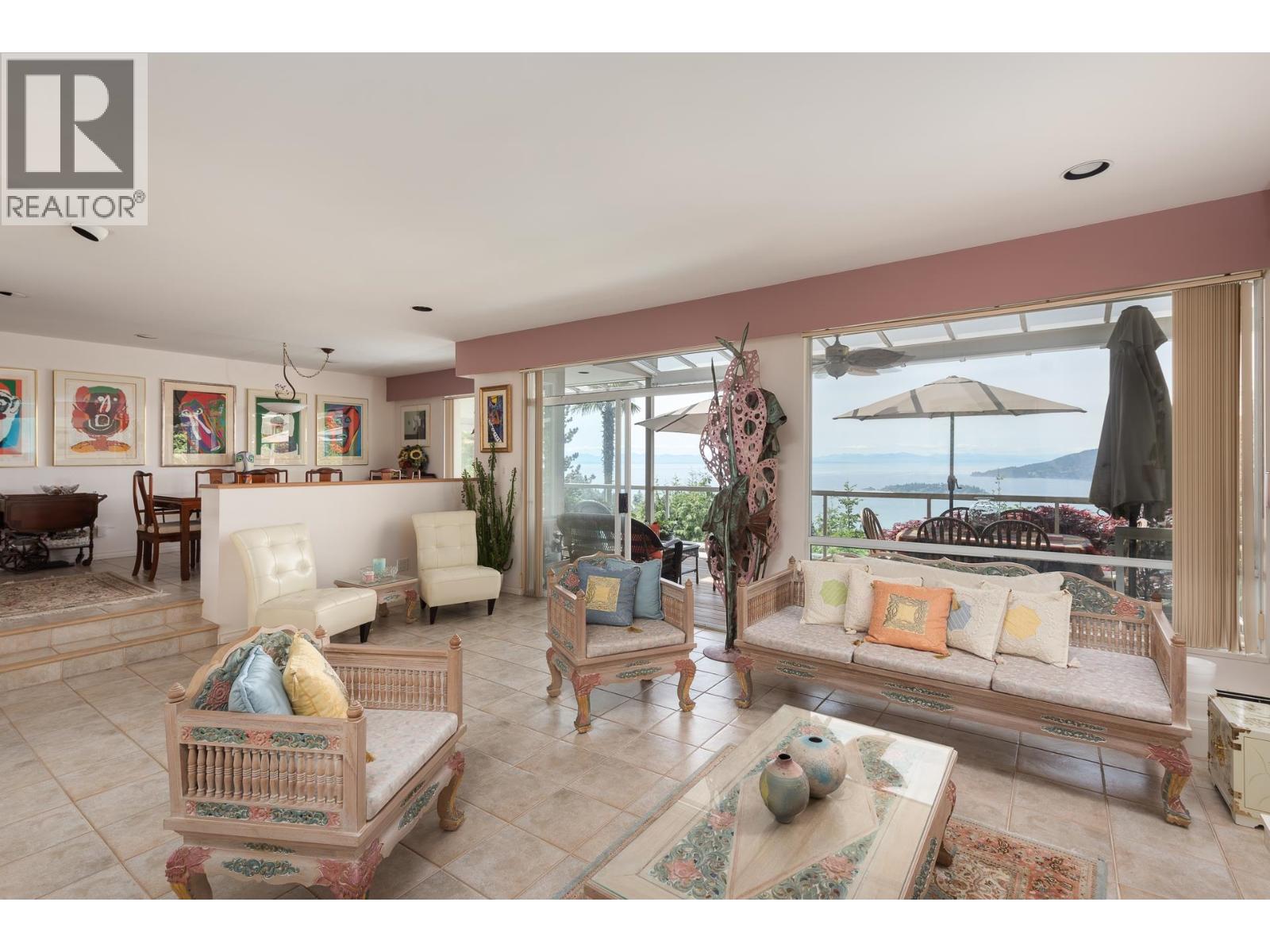 4729 Woodburn Road Property Photo 15
