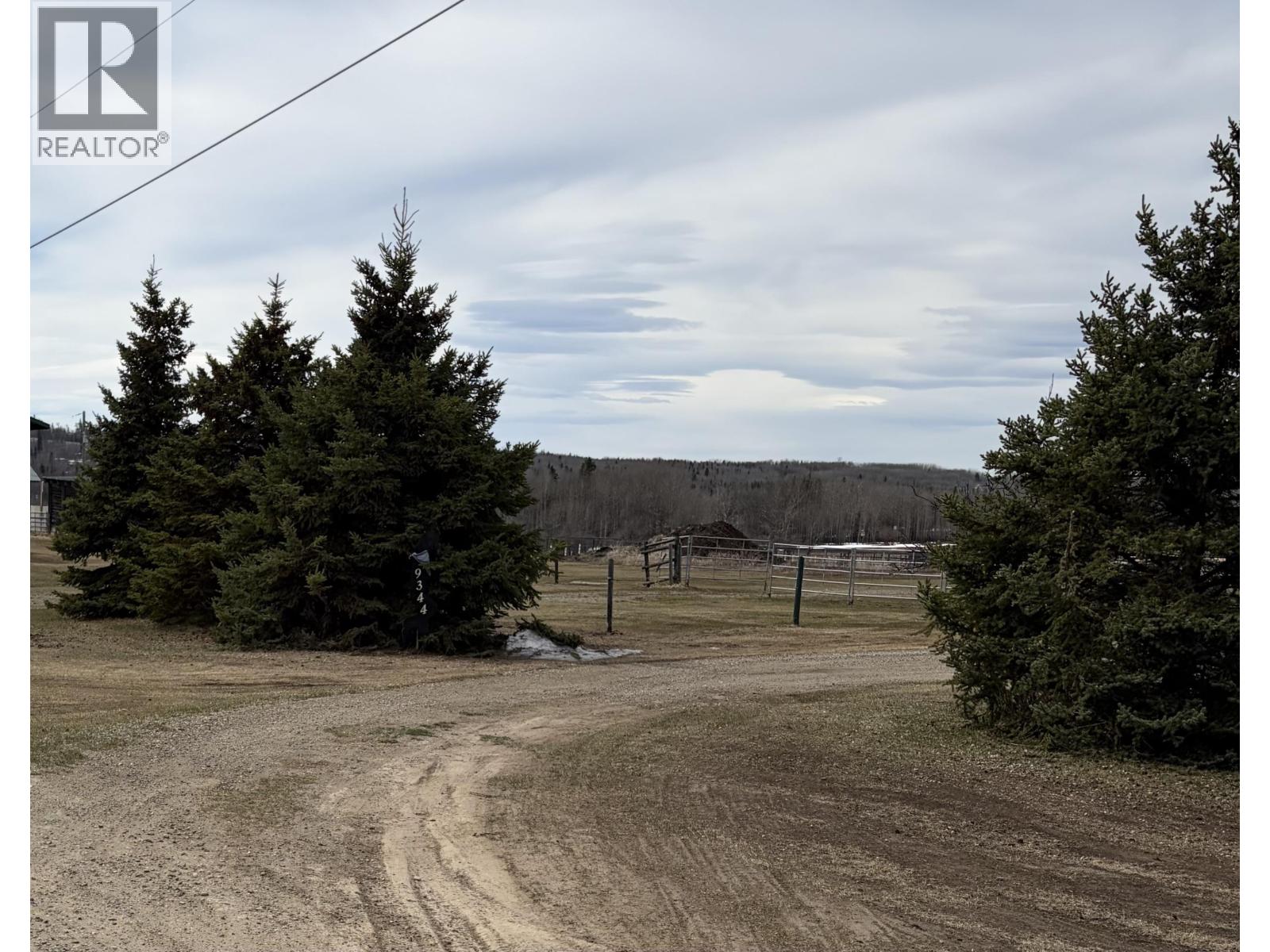 9344 N 97 Highway Property Photo 1