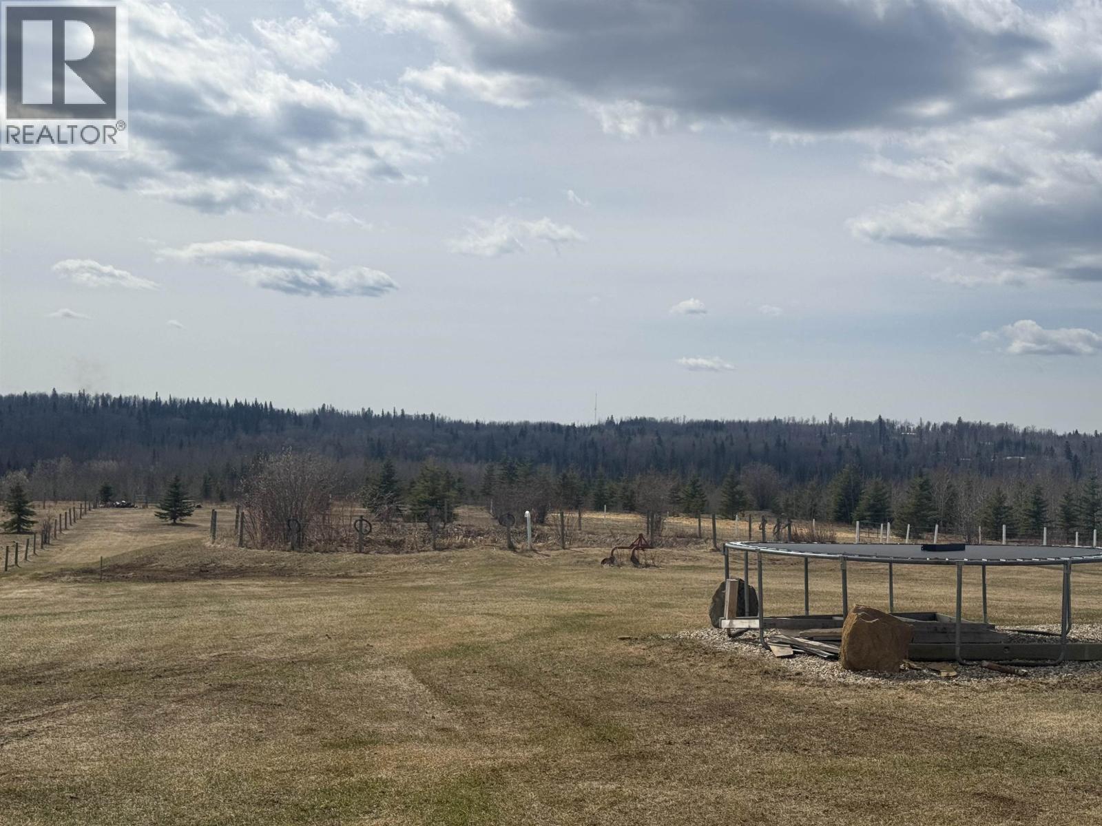 9344 N 97 Highway Property Photo 5
