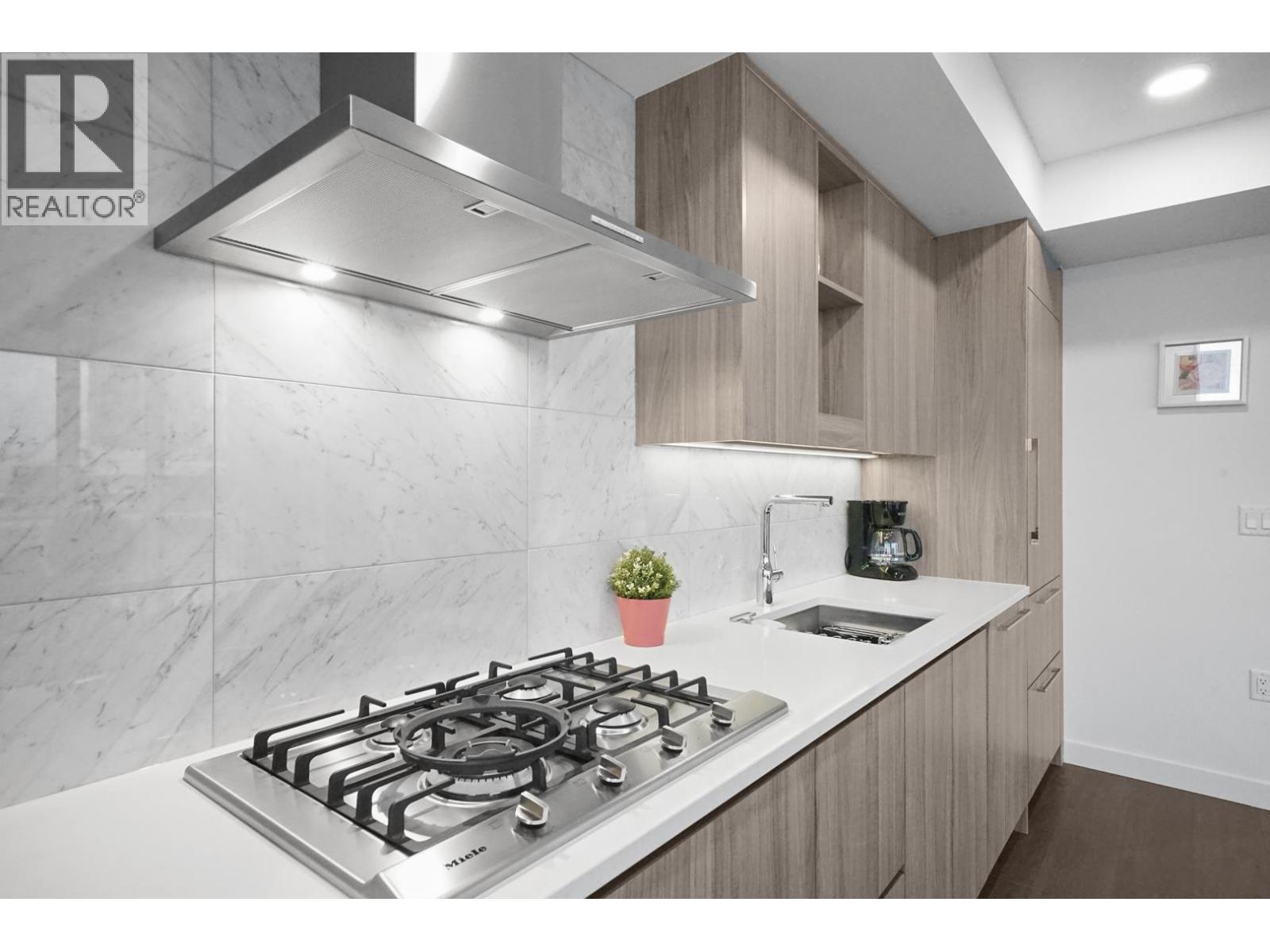 1884 87 Nelson Street Property Photo 23