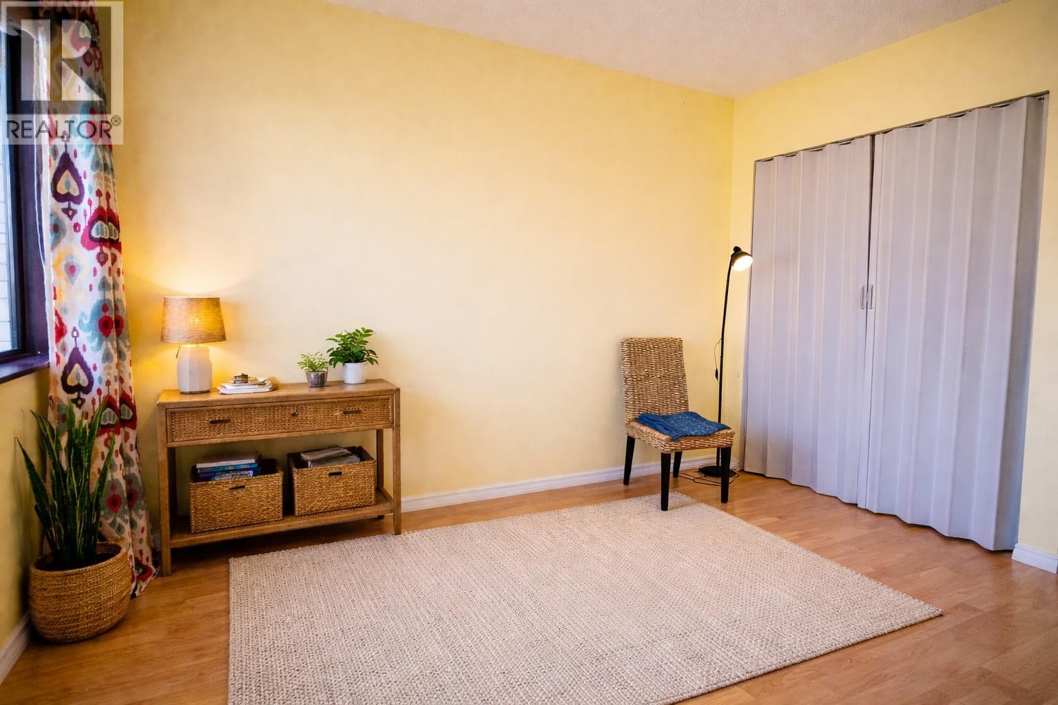 214 8140 Colonial Drive Property Photo 9