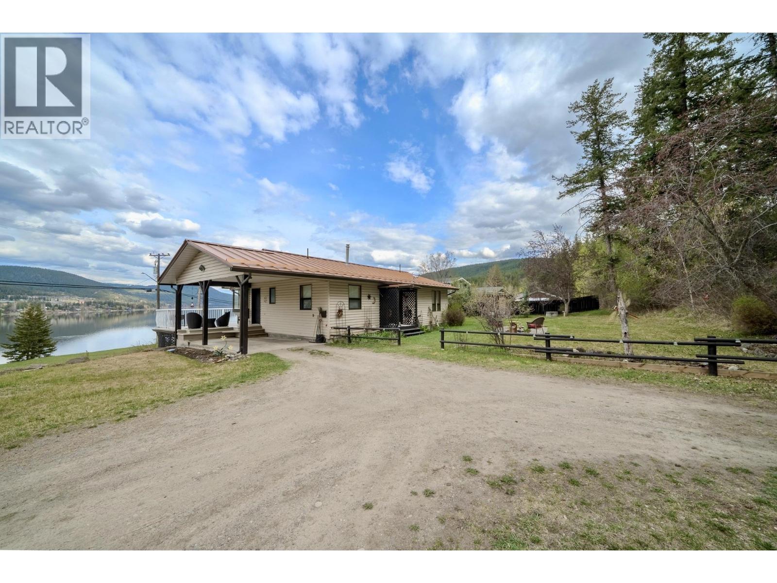 1273 South Lakeside Drive Property Photo 1