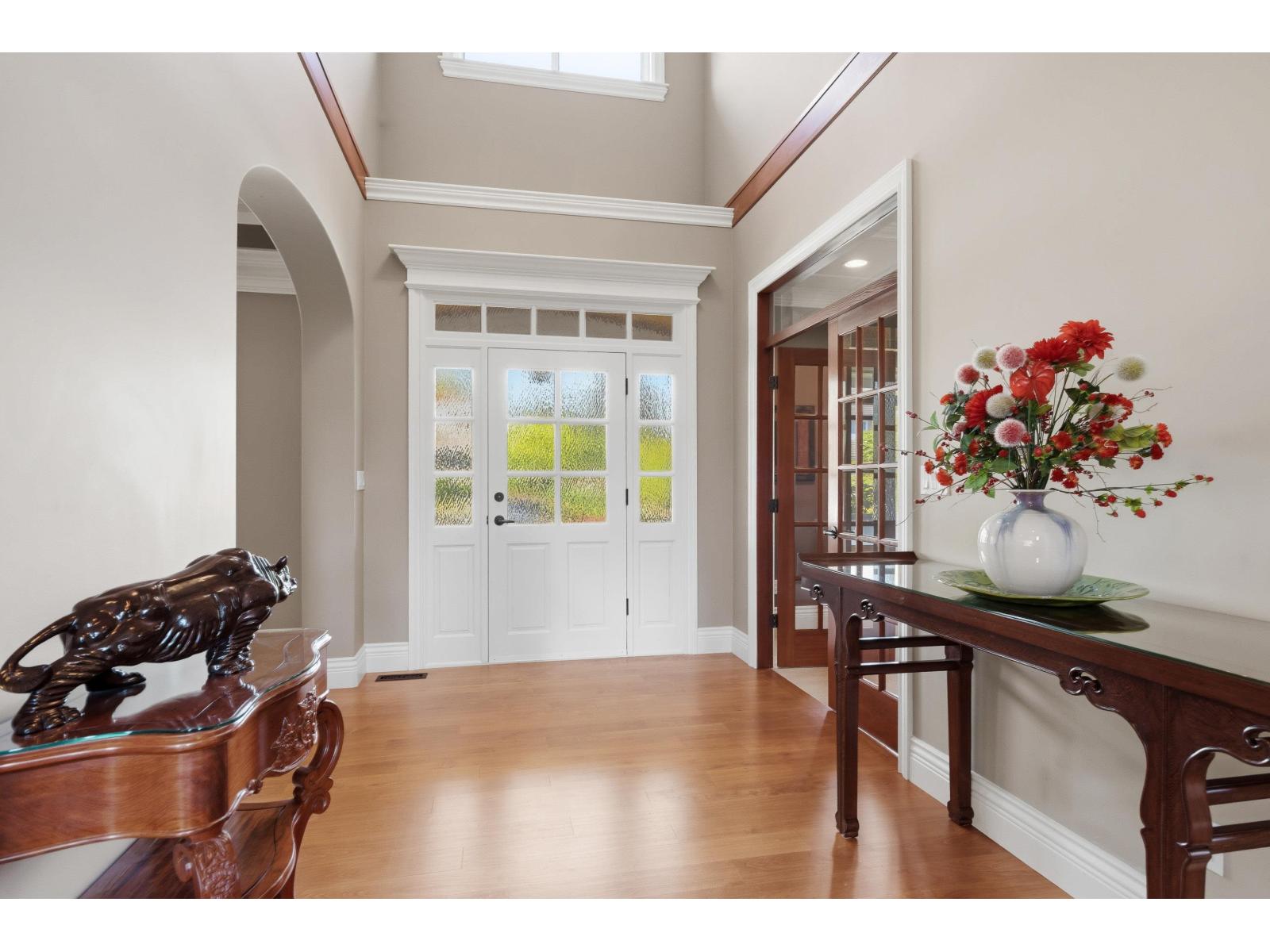 16398 36a Avenue Property Photo 3