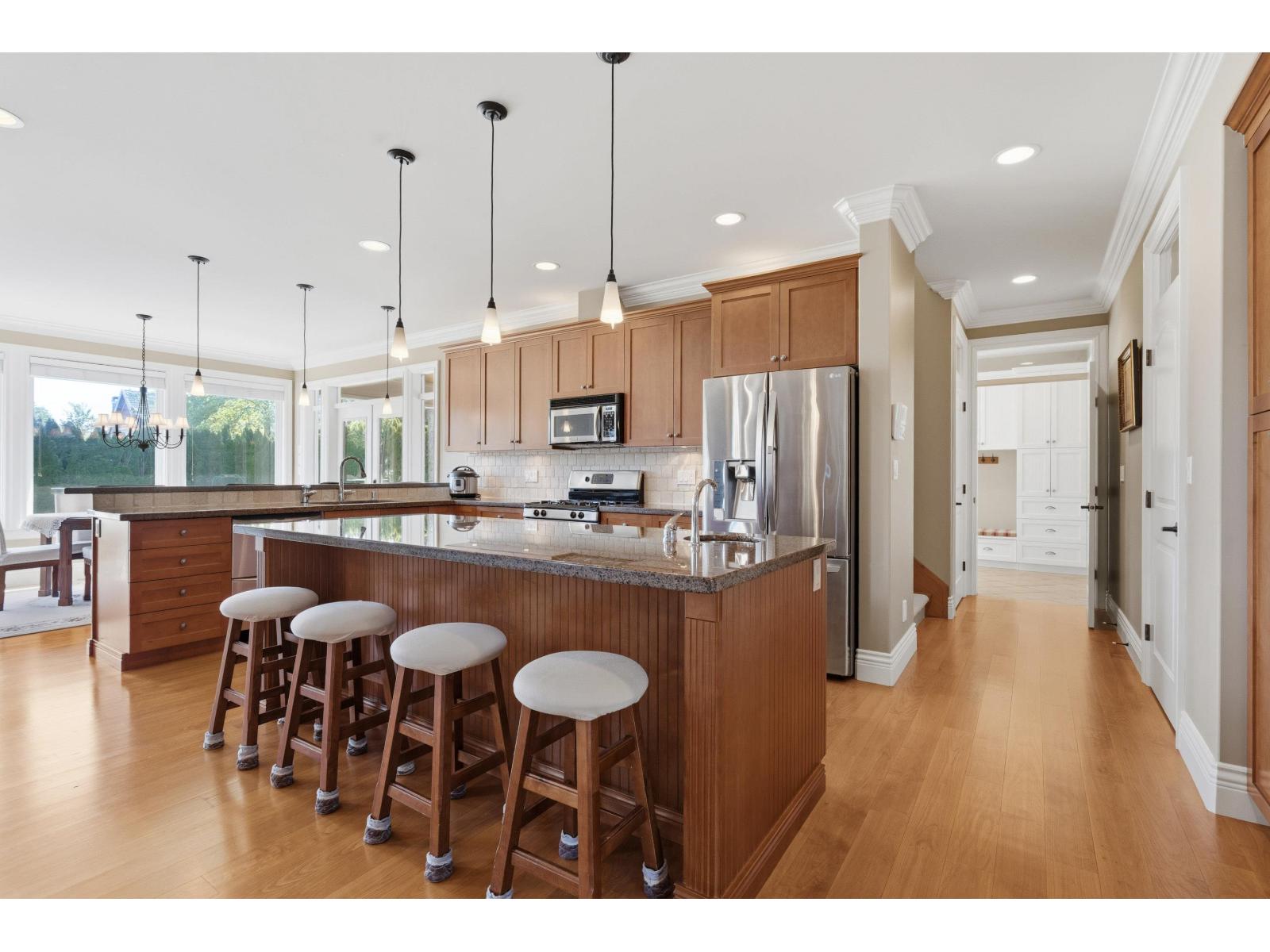 16398 36a Avenue Property Photo 11