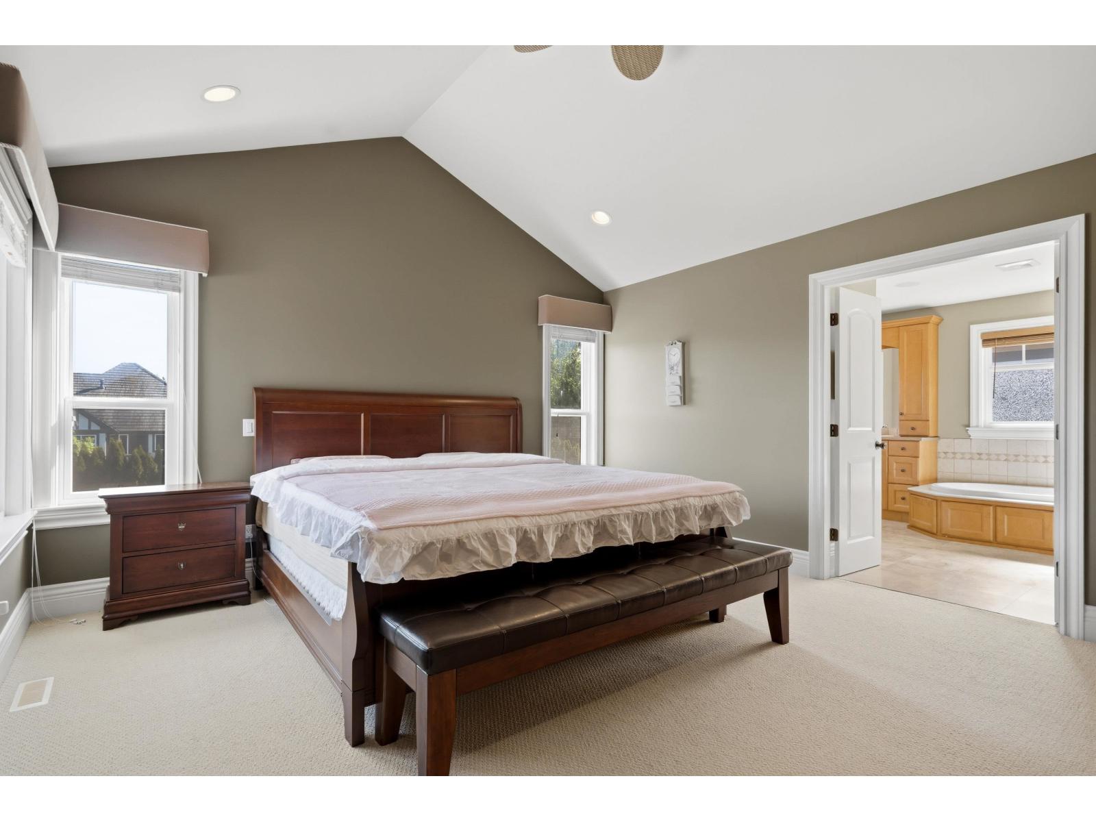 16398 36a Avenue Property Photo 20