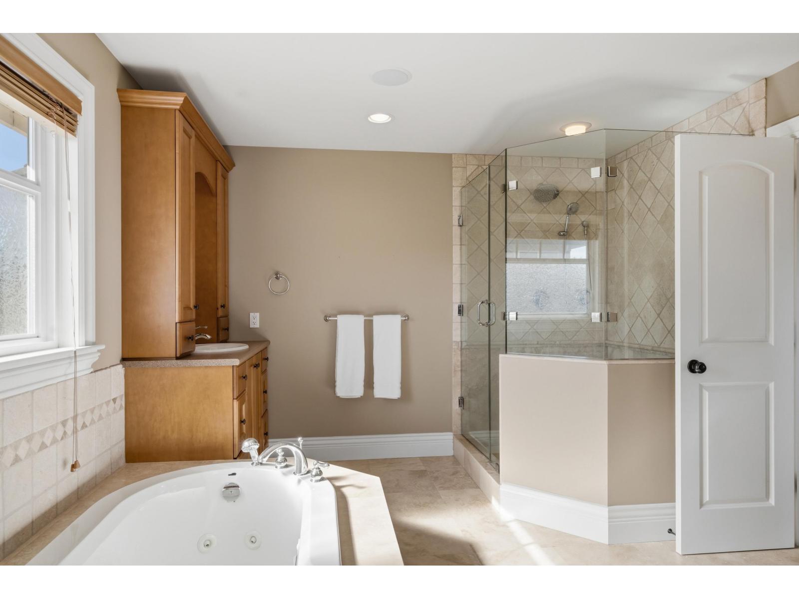 16398 36a Avenue Property Photo 22