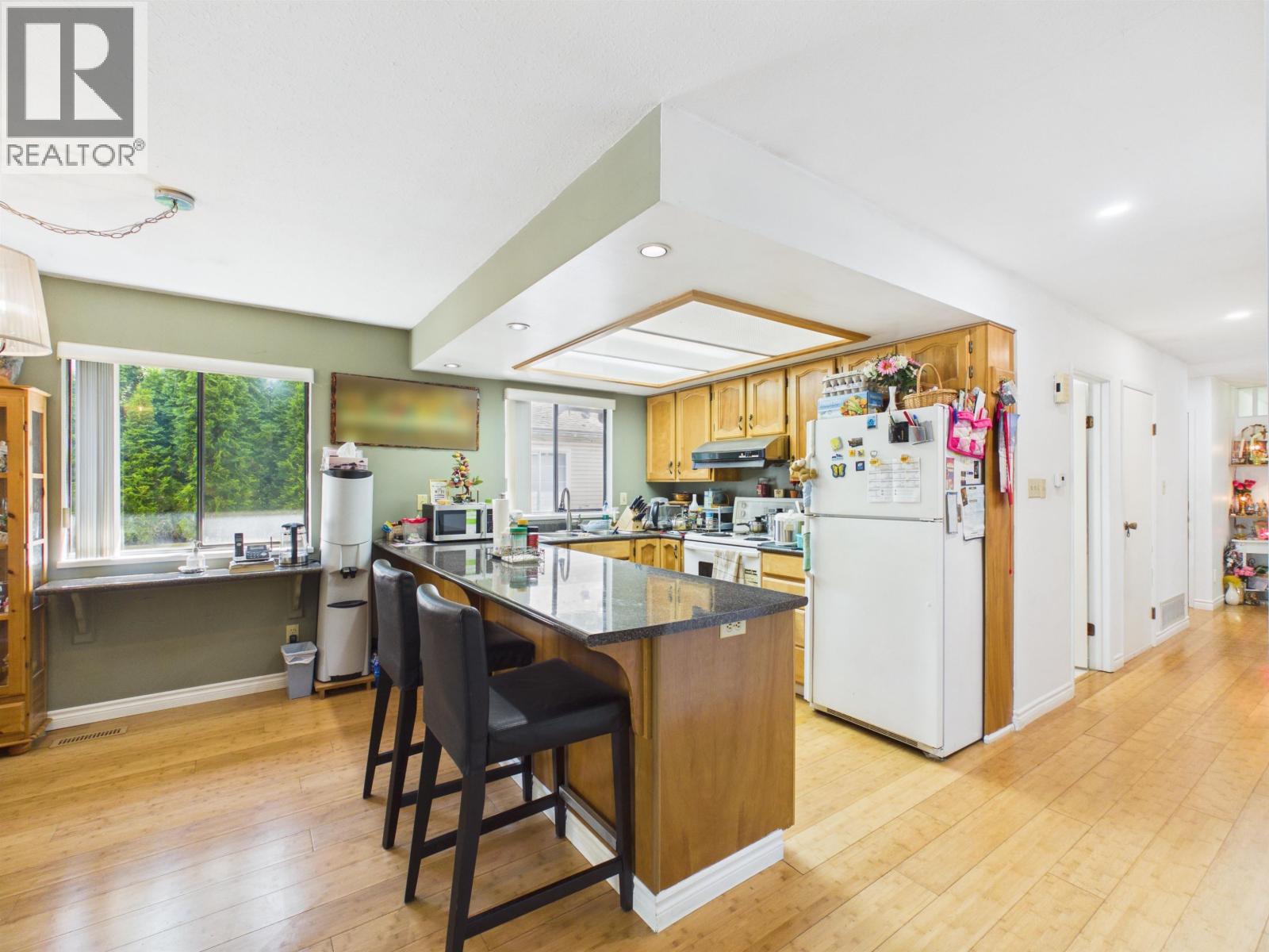 2480 Mclennan Avenue Property Photo 4