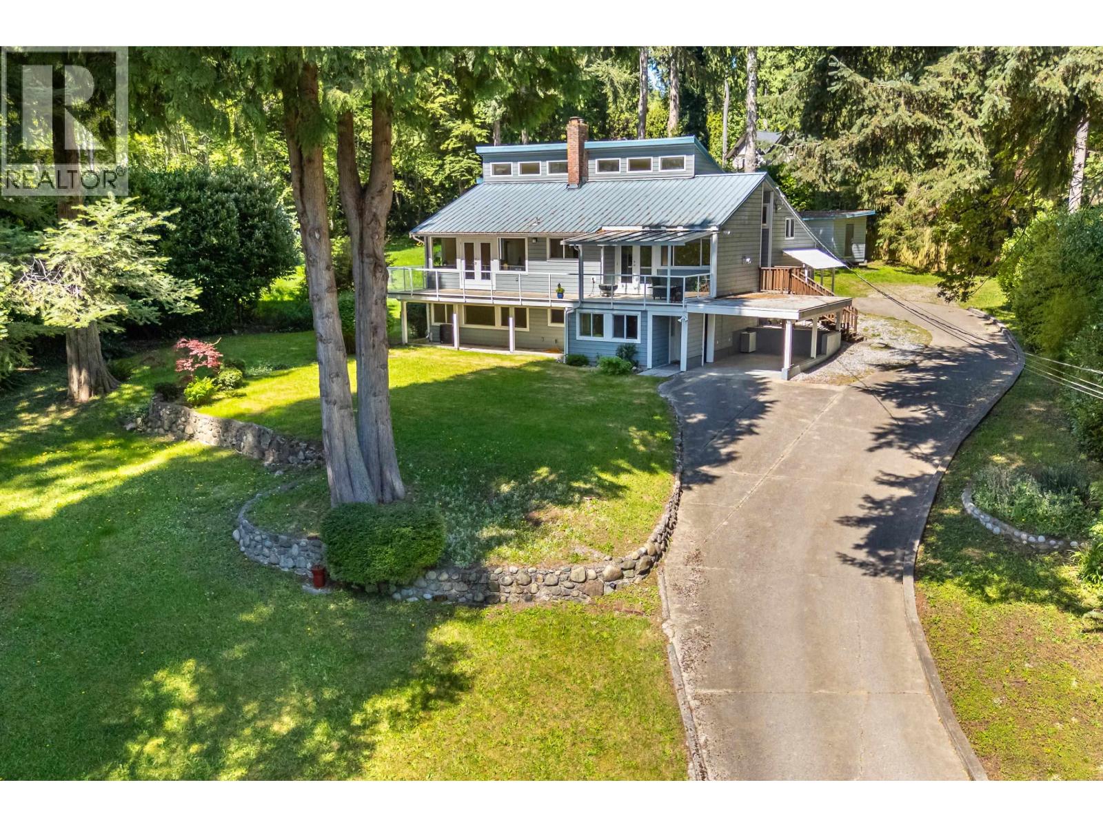 914 Gower Point Road Property Photo 1