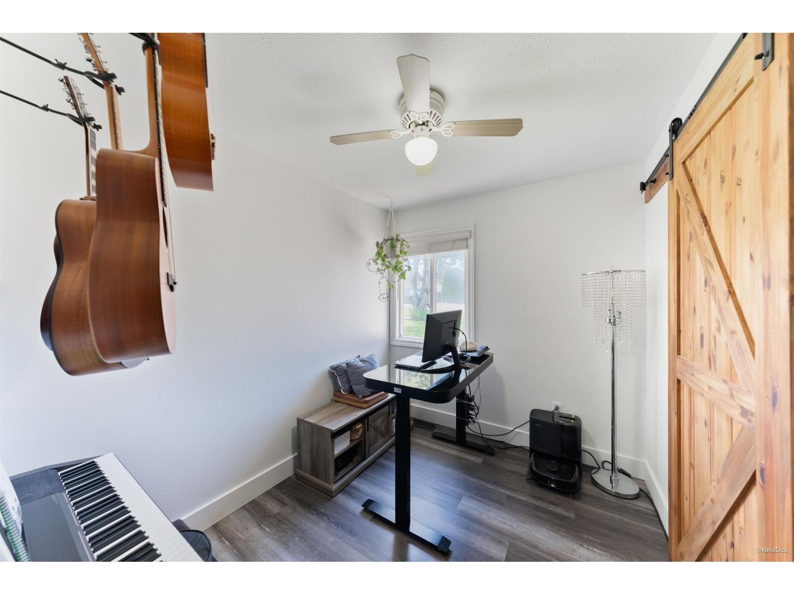 9454 213 Street Property Photo 26