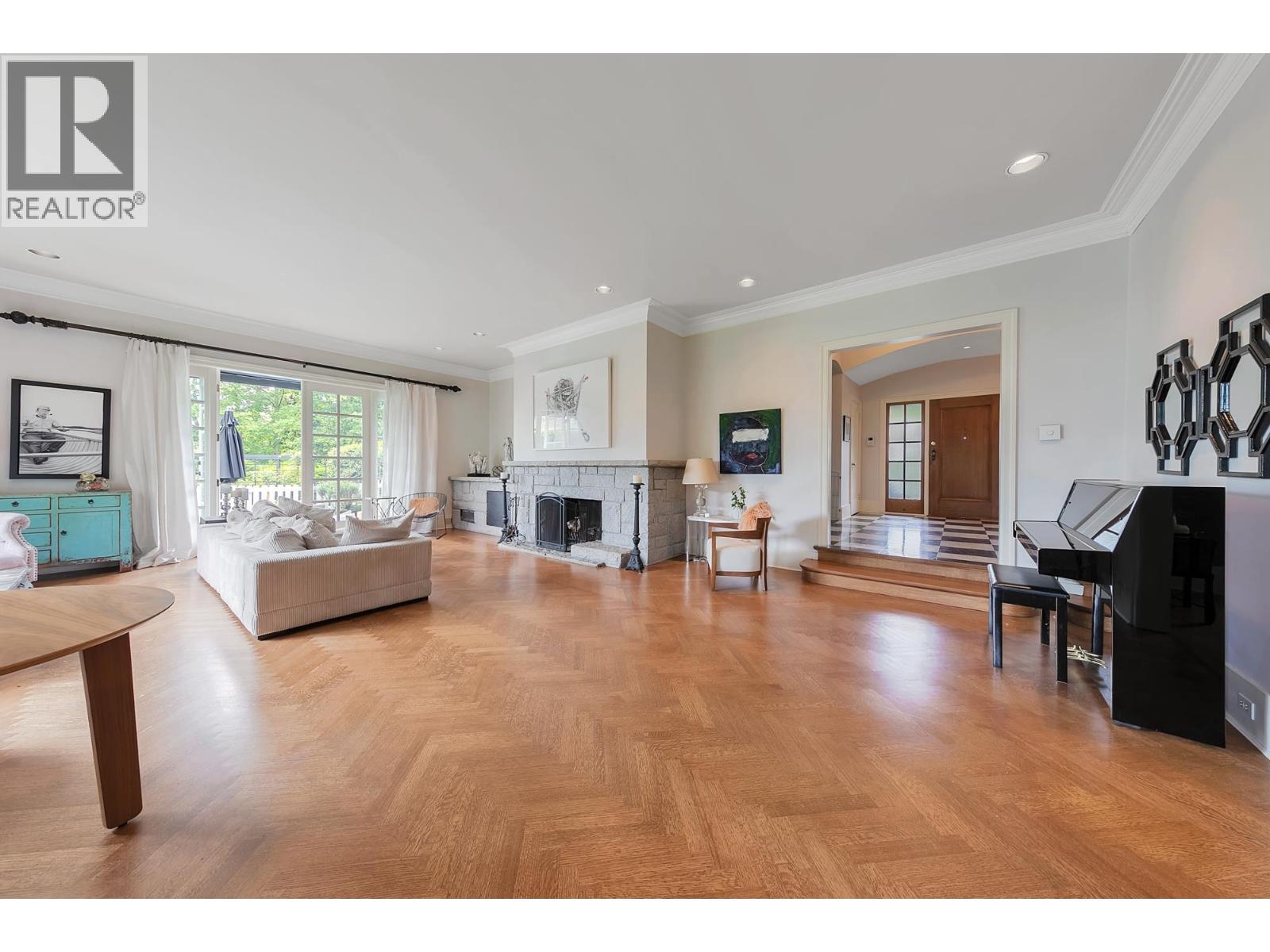 1850 Mathers Avenue Property Photo 7